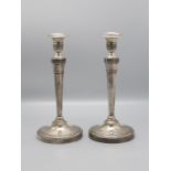 Paar Empire Kerzenleuchter / Paire de bougoirs Empire en argent massif / A pair of silver ...