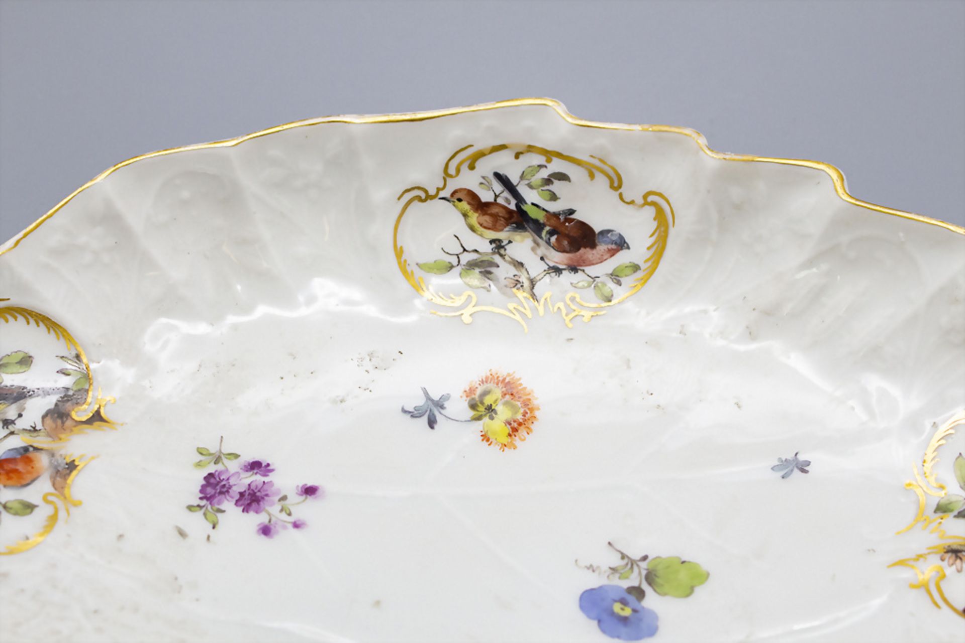 Meissen Blattschale mit Vogelmalerei / A leaf shaped bowl with birds, Meissen, Punktzeit, 1763-1774 - Bild 4 aus 5