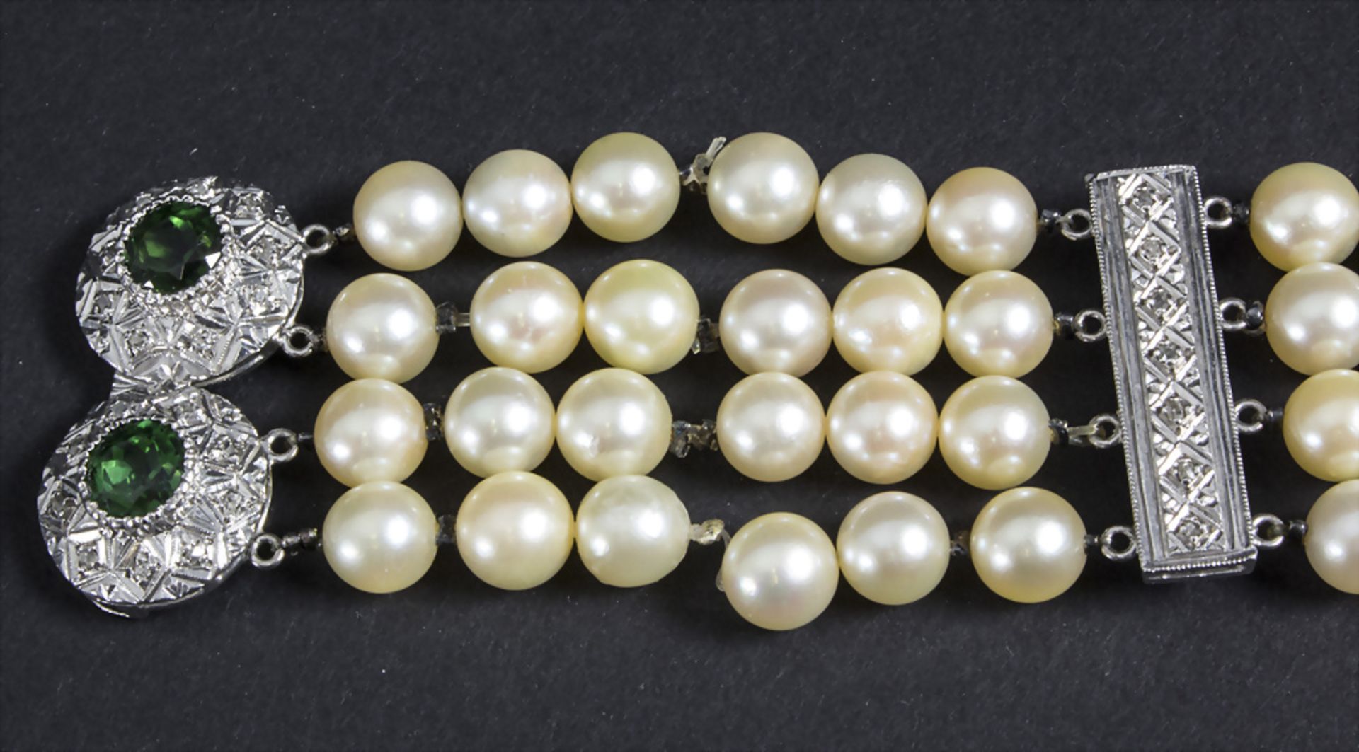 Vierreihiges Perlenarmband / A pearl bracelet with 14 ct white gold clasp - Bild 3 aus 6