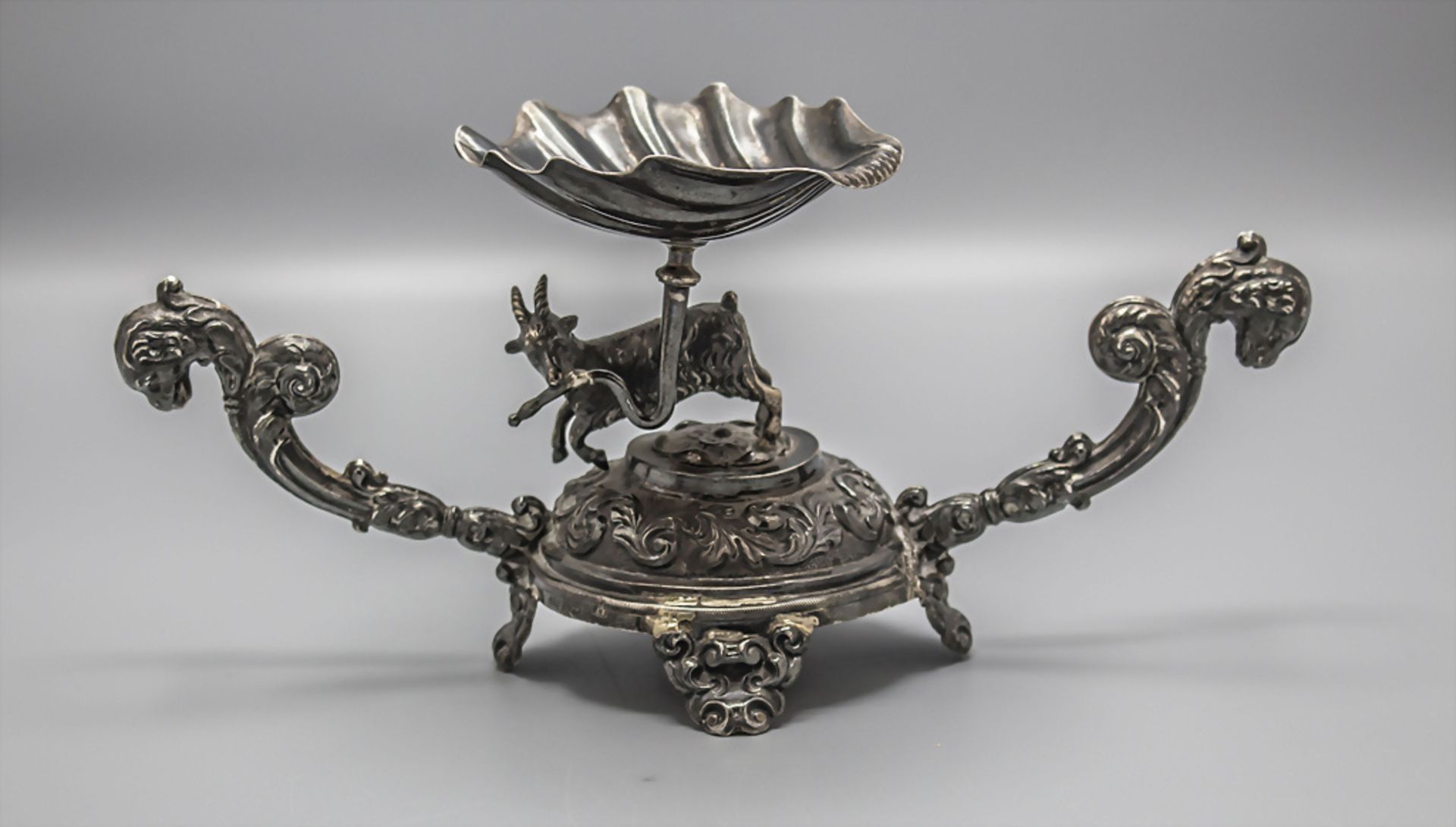 Saliere / Gewürzschälchen / A silver open salt cellar, Barcelona, um 1810