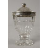 George III Senftopf / A Georgian mustard pot, wohl William Frisbee, London, 1791