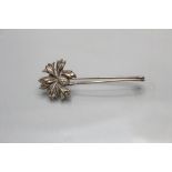 Jugendstil Brosche / Nadel mit einer Kornblume / An Art Nouveau brooch with a corn flower, um 1900