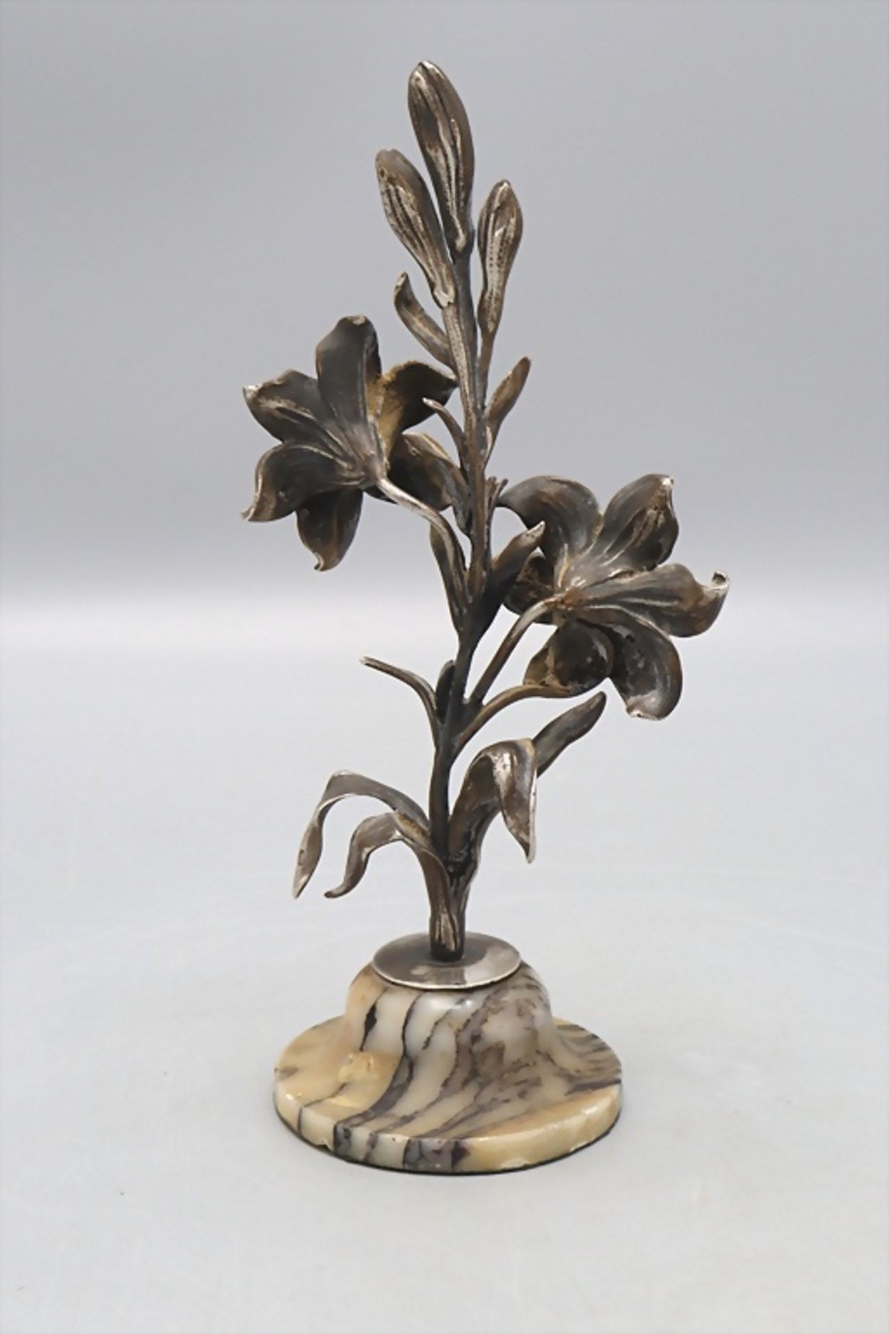 Lilie in Silber / A decorative silver lily with base, Frankreich, um 1970 - Bild 2 aus 6