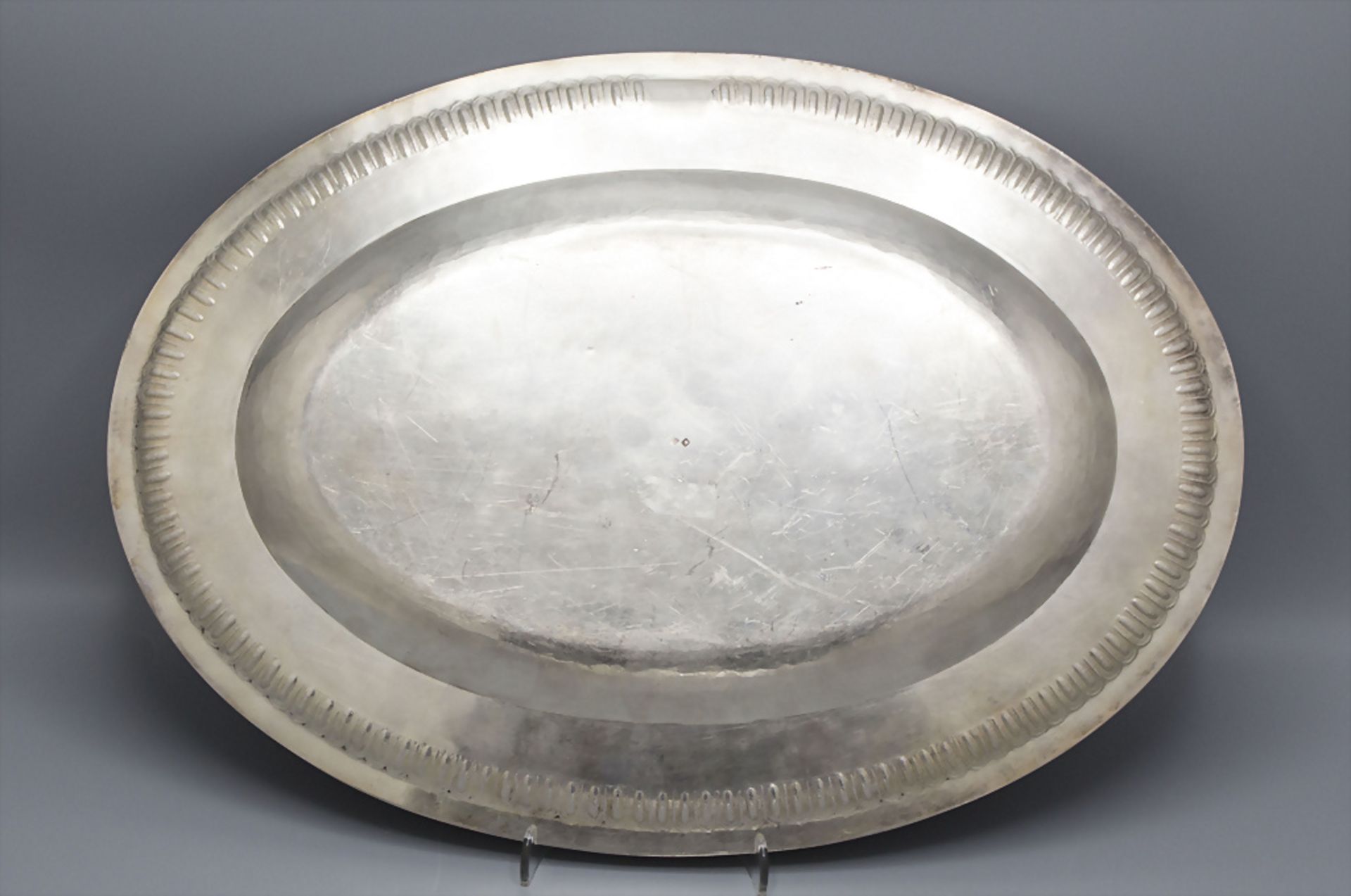 Ovale Platte / An oval silver platter, Massat Freres, Paris, nach 1885 - Image 3 of 4