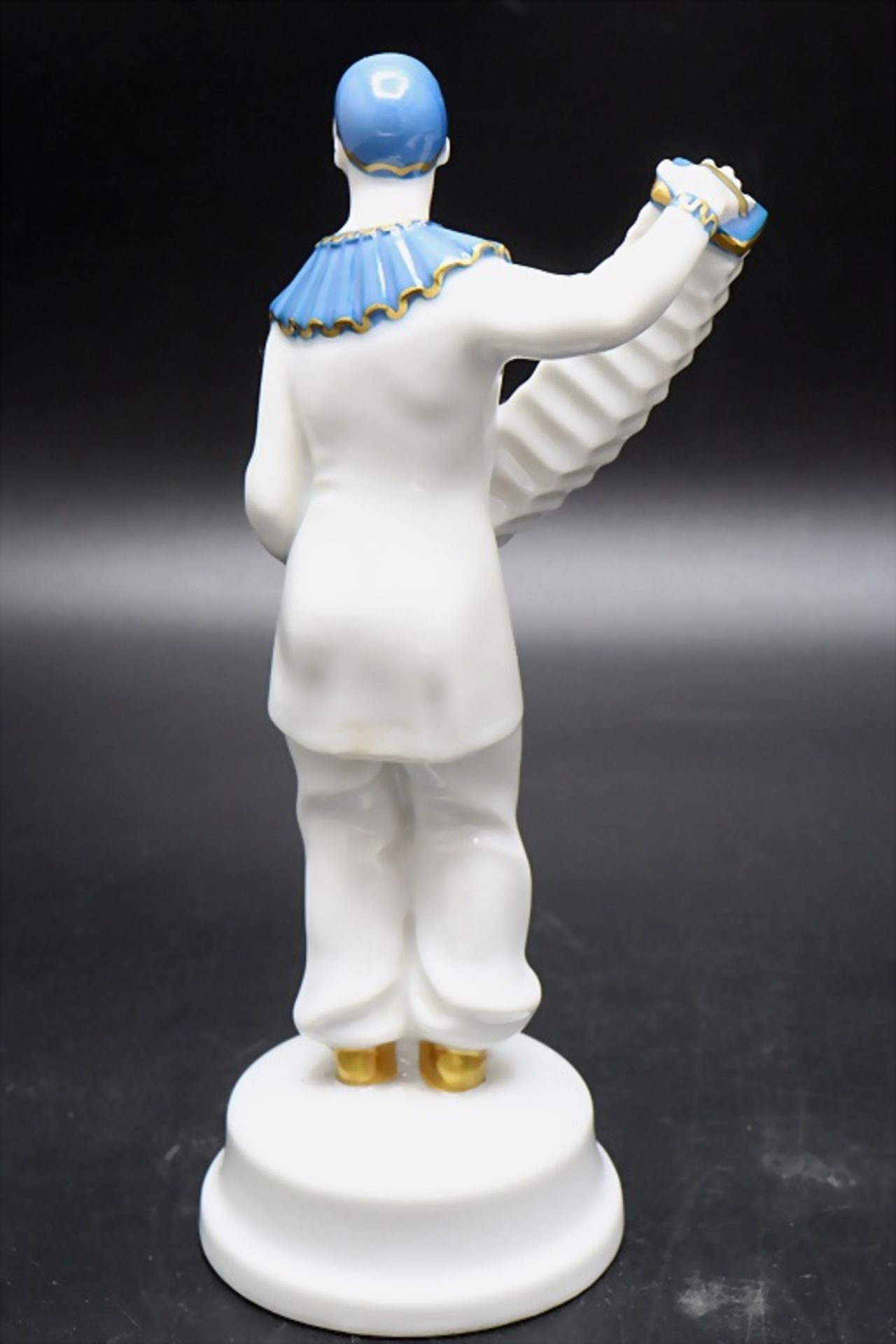 Jugendstil Musikclown 'Pierrot mit Harmonika' / An Art Nouveau pierrot with a harmonica, ... - Bild 3 aus 5