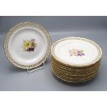 11 Durchbruchteller mit Blumenmalerei / A set of 11 plates with flower painting, KPM, Berlin, ...