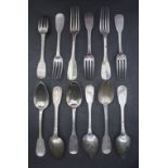 12-tlg. Silberbesteck / A 12-piece set of silver cutlery, Paris, nach 1839