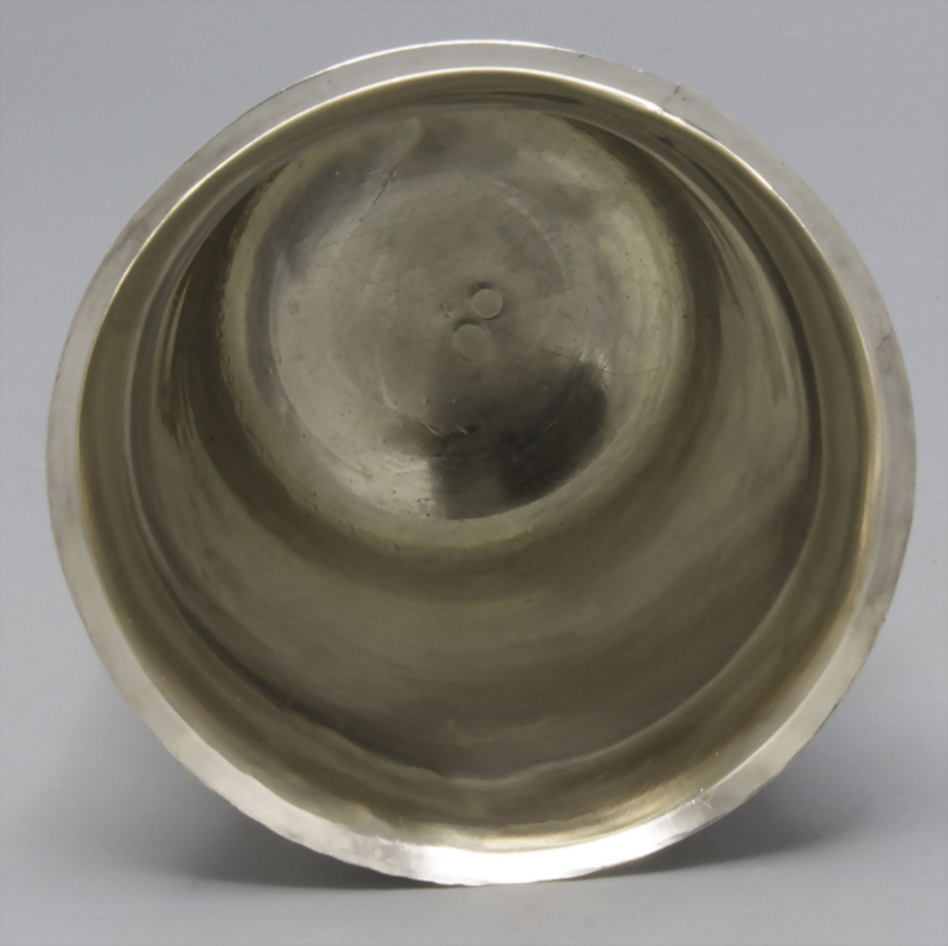 Glockenbecher / A bell shaped silver beaker, Avignon, 1803-1809 - Image 3 of 8