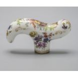 Stockgriff mit Watteauszene / A cane handle with courting scene, wohl Meissen, 19. Jh.