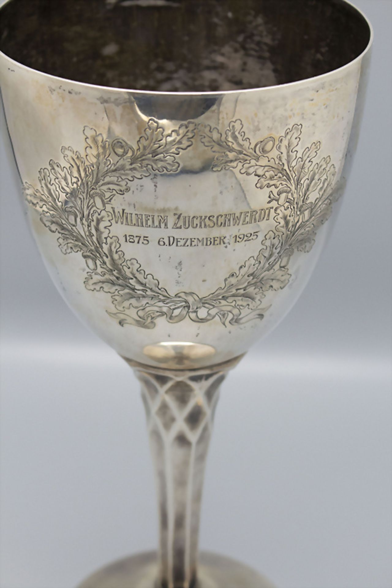 Großer Jagdpokal / Ehrenpokal zum 50jährigen Jubiläum / A large silver hunting club cup, Hugo ... - Image 2 of 5