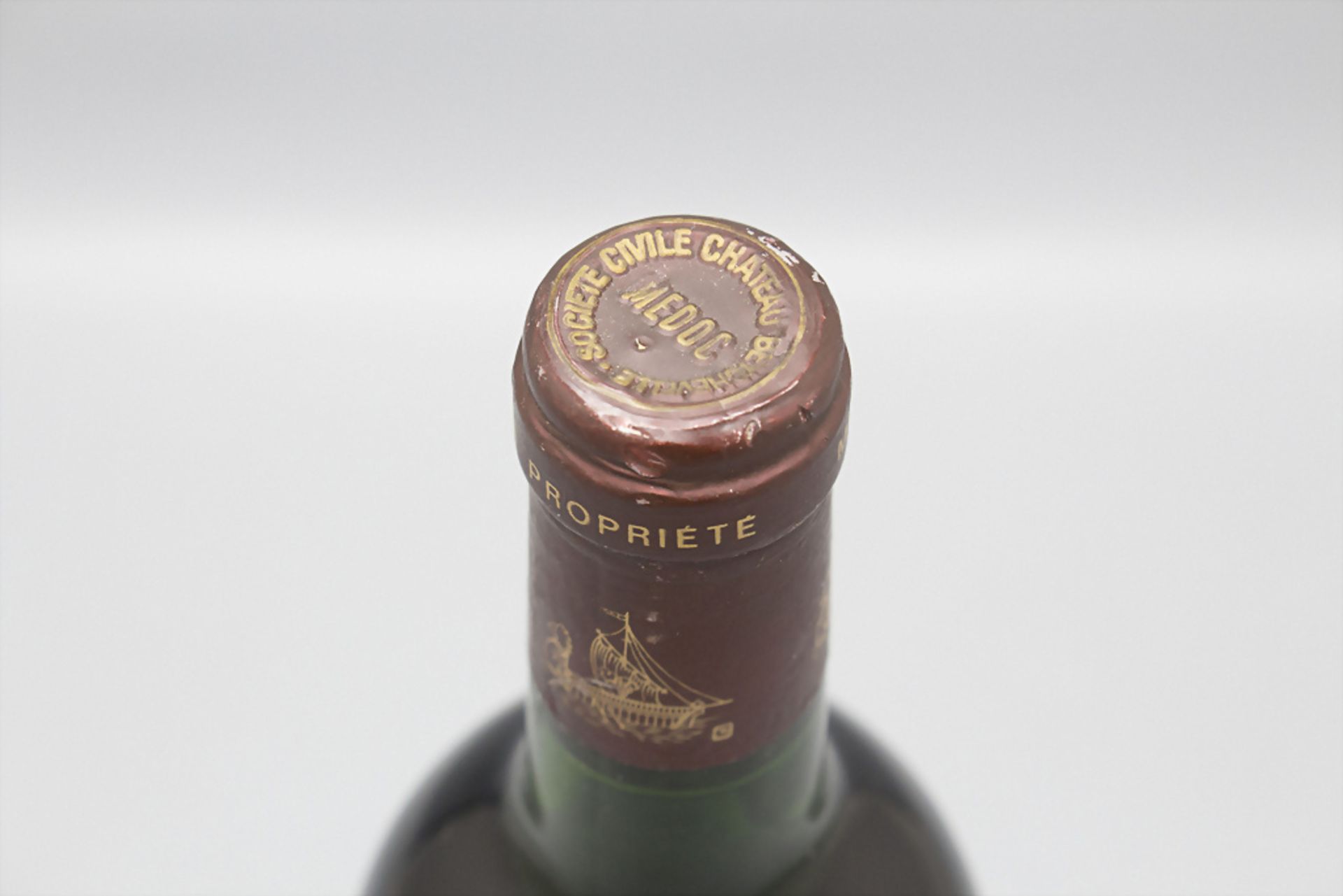 Flasche Wein / A bottle of wine 'Les Bruliéres de Beychevelle, Haut-Medoc, 1986 - Bild 3 aus 3