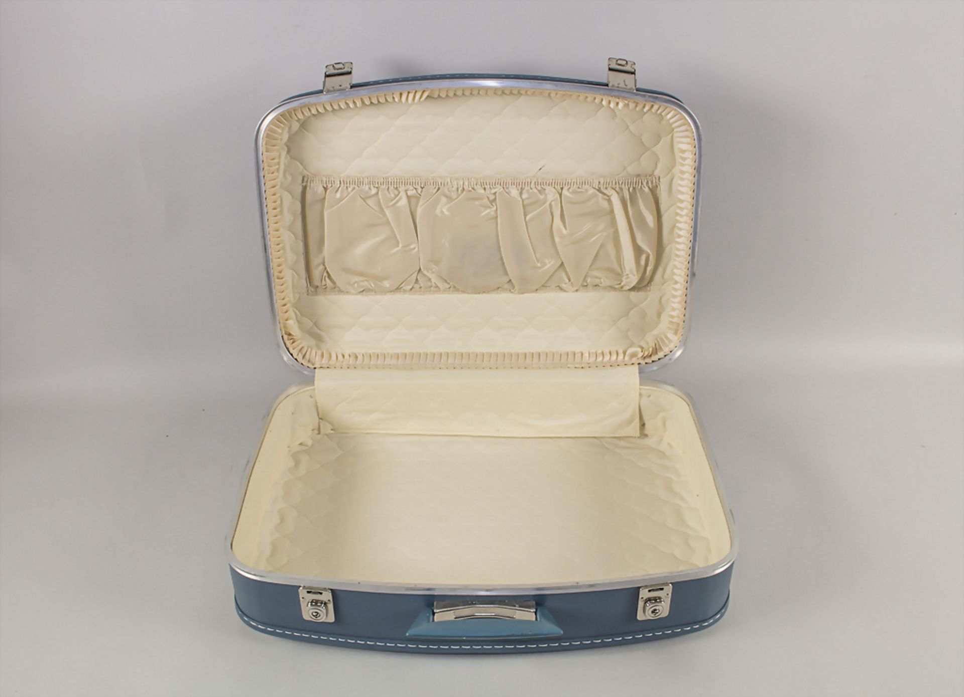 Kofferset: 4 Koffer, 1 Tasche, 1 Kulturbeutel / A suitcase set: 4 suitcases, 1 small bag, 1 ... - Image 8 of 11
