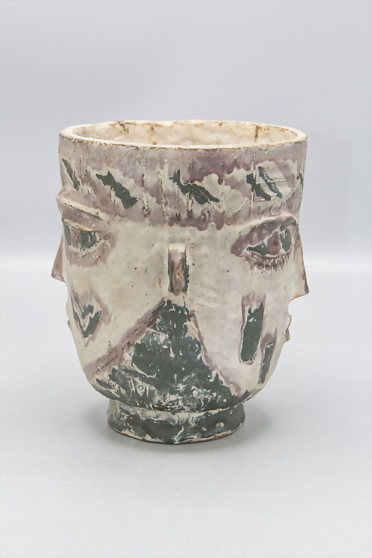 Keramikvase mit Gesichtern / A ceramic vase with faces, 1959 - Bild 4 aus 6