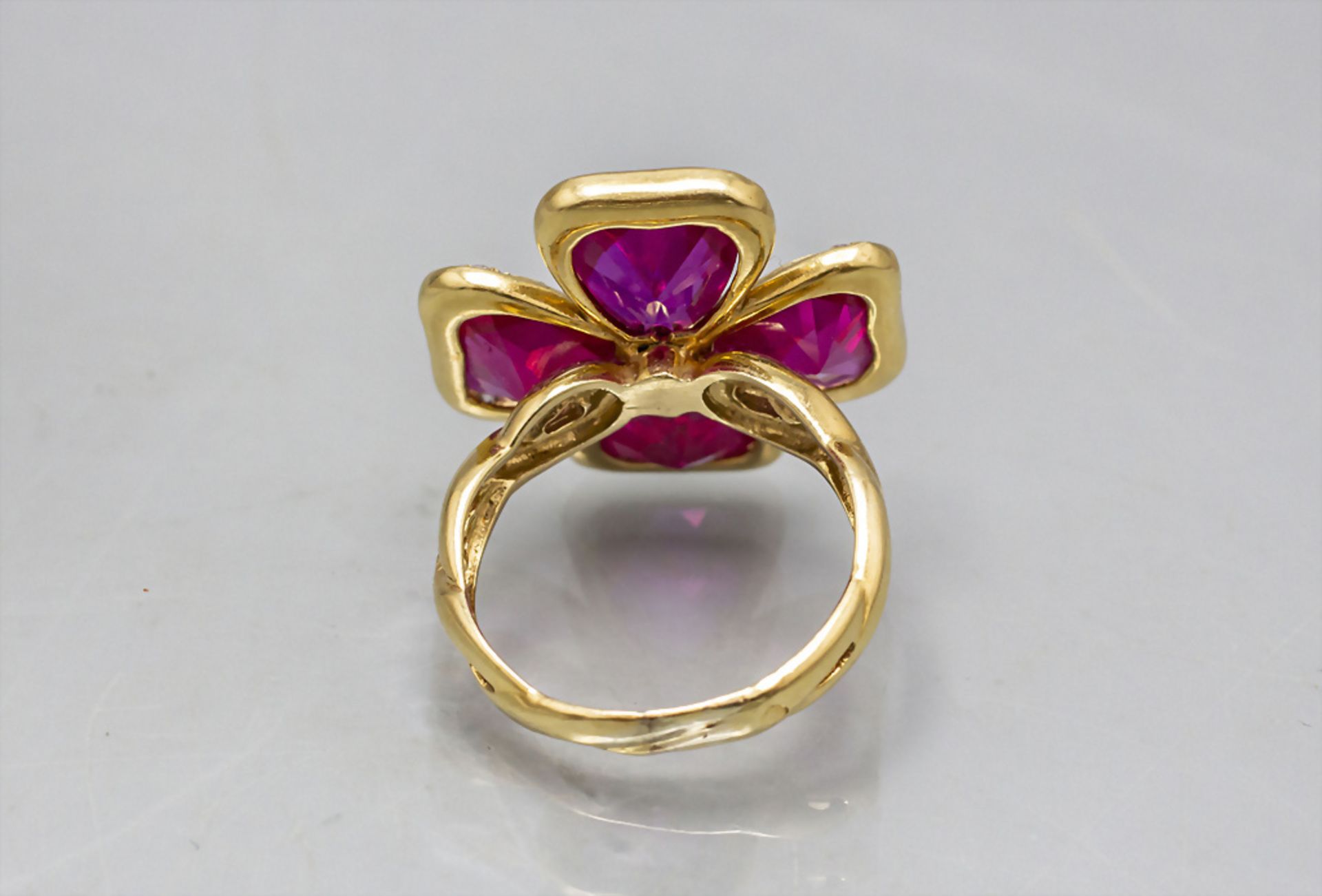 Damenring mit großer Blüte / A ladies 14 ct gold ring with a blossom, 2. Hälfte 20. Jh. - Image 3 of 3