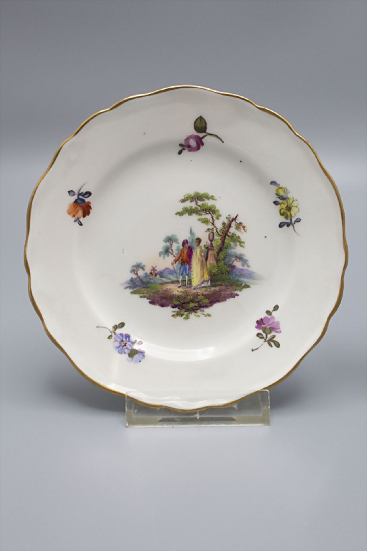 Paar Butterteller mit Watteau-Szenen / A pair of butter plates with Watteau scenes, wohl ... - Image 2 of 5