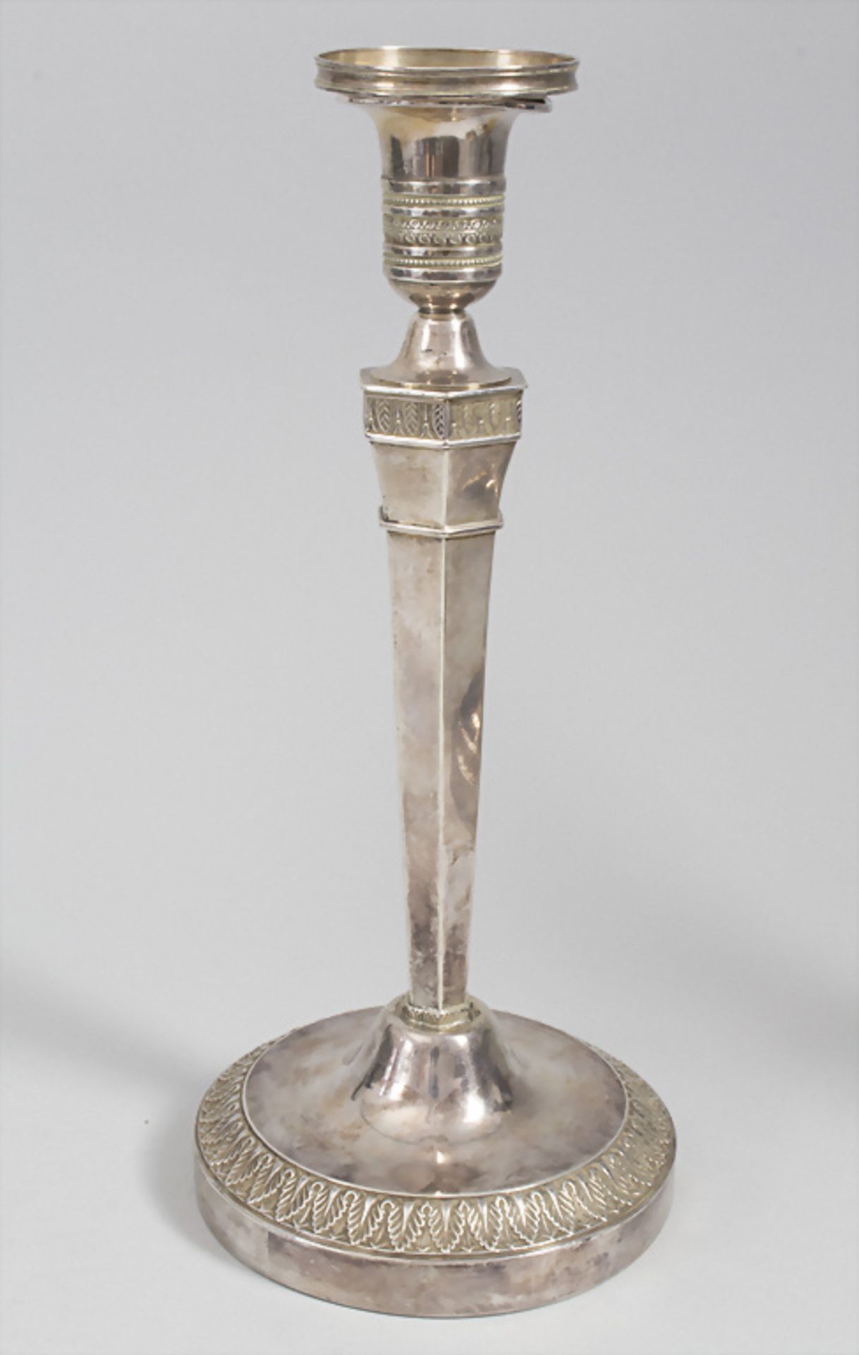 Paar Empire-Kerzenleuchter / A pair of Empire silver candlesticks, D. Garreau, Paris, 1809-1819 - Bild 2 aus 13