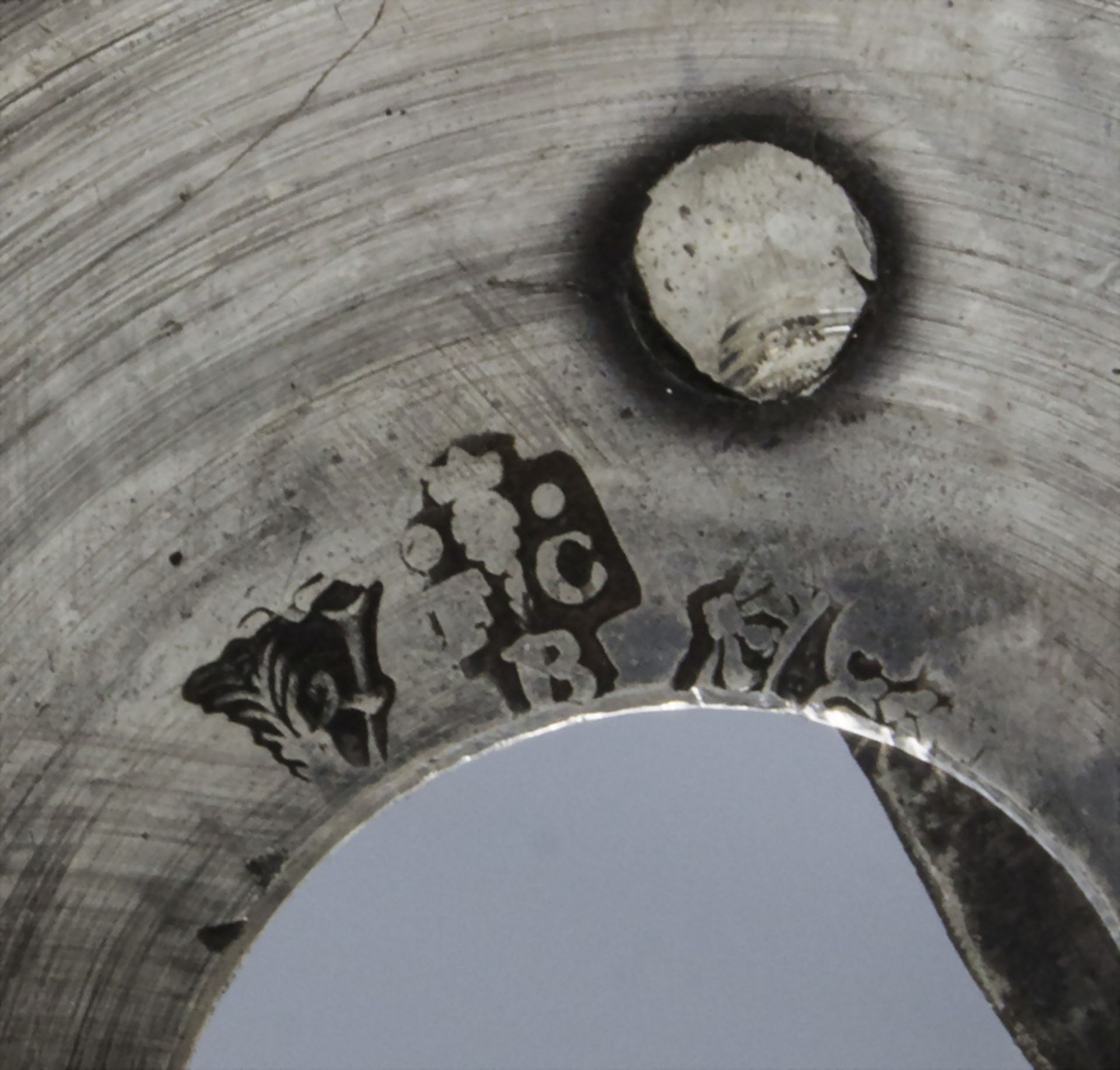 Chocolatière / Schokoladenkanne / A silver hot chocolate pot, François Corbie, Paris, um 1785 - Image 7 of 7