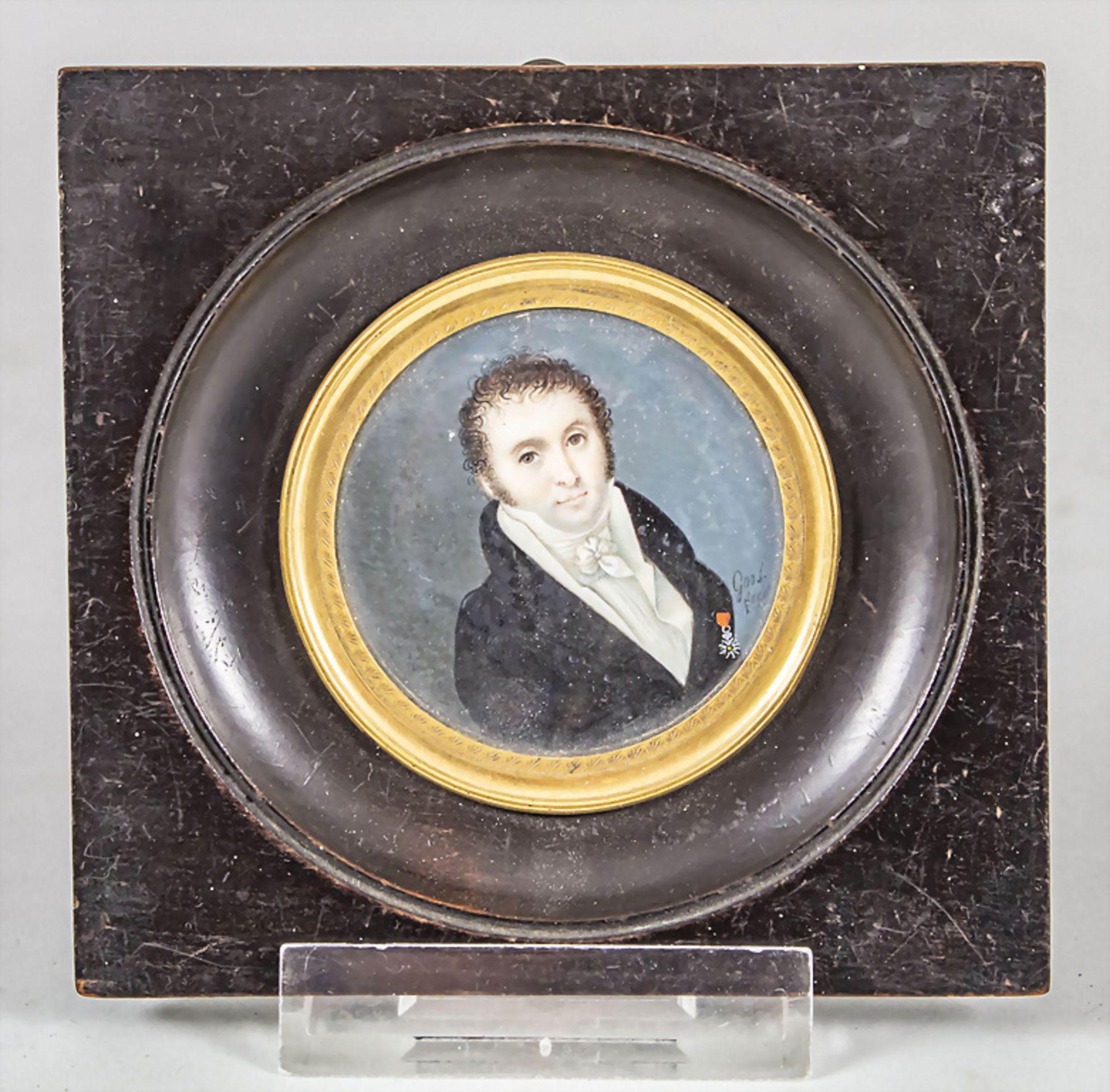 Empire Miniatur 'Herr mit Orden' / An Empire miniature portrait of a gentleman with a medal, ...