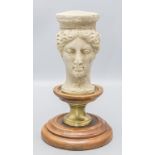 Votivkopf einer Göttin, Kampanien, wohl um 400 vor Christus / A votive head of a goddess, ...