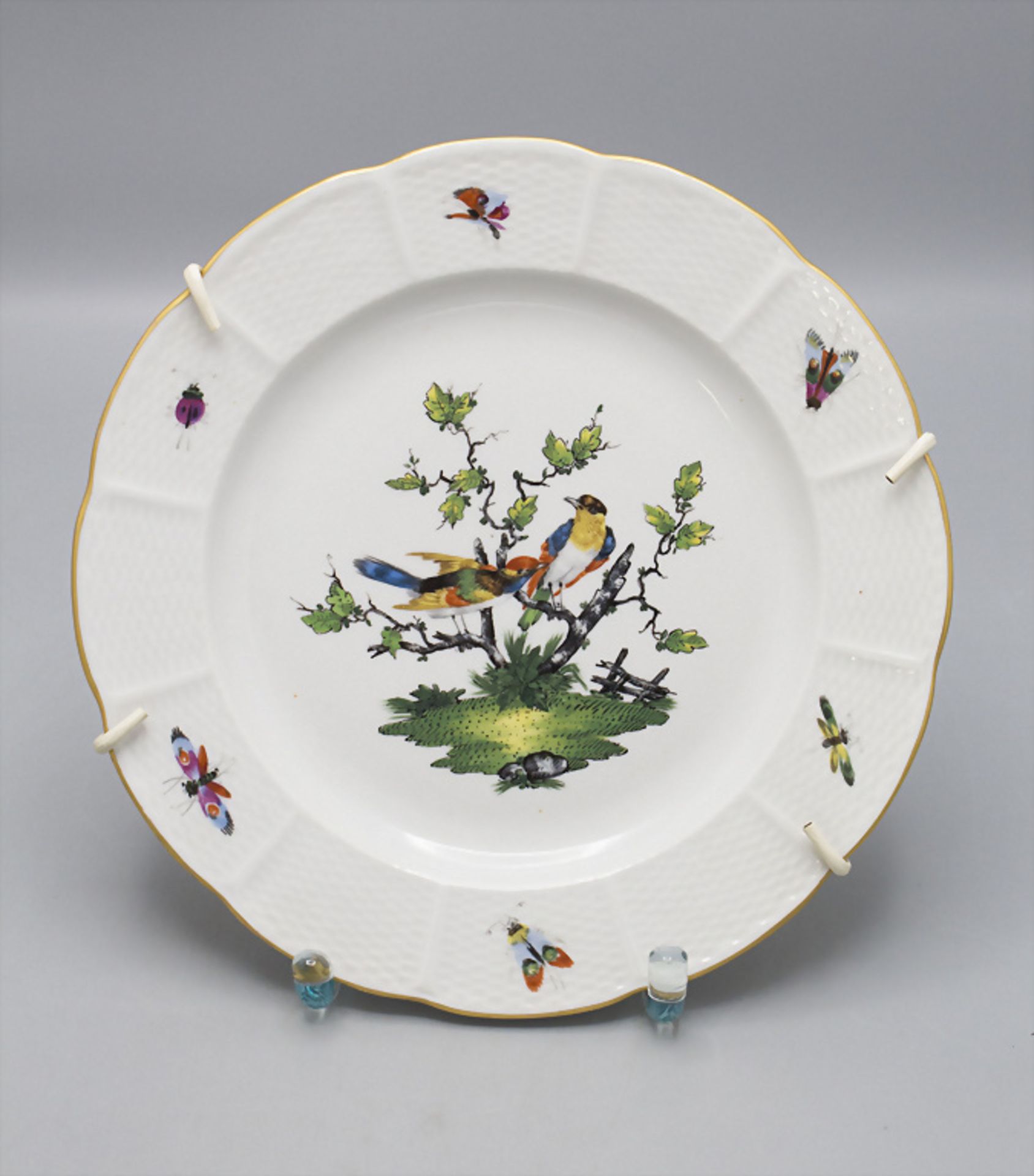 Teller mit Vogel- und Insektenmalerei / A plate with birds and insect paintings, Ludwigsburg, ...