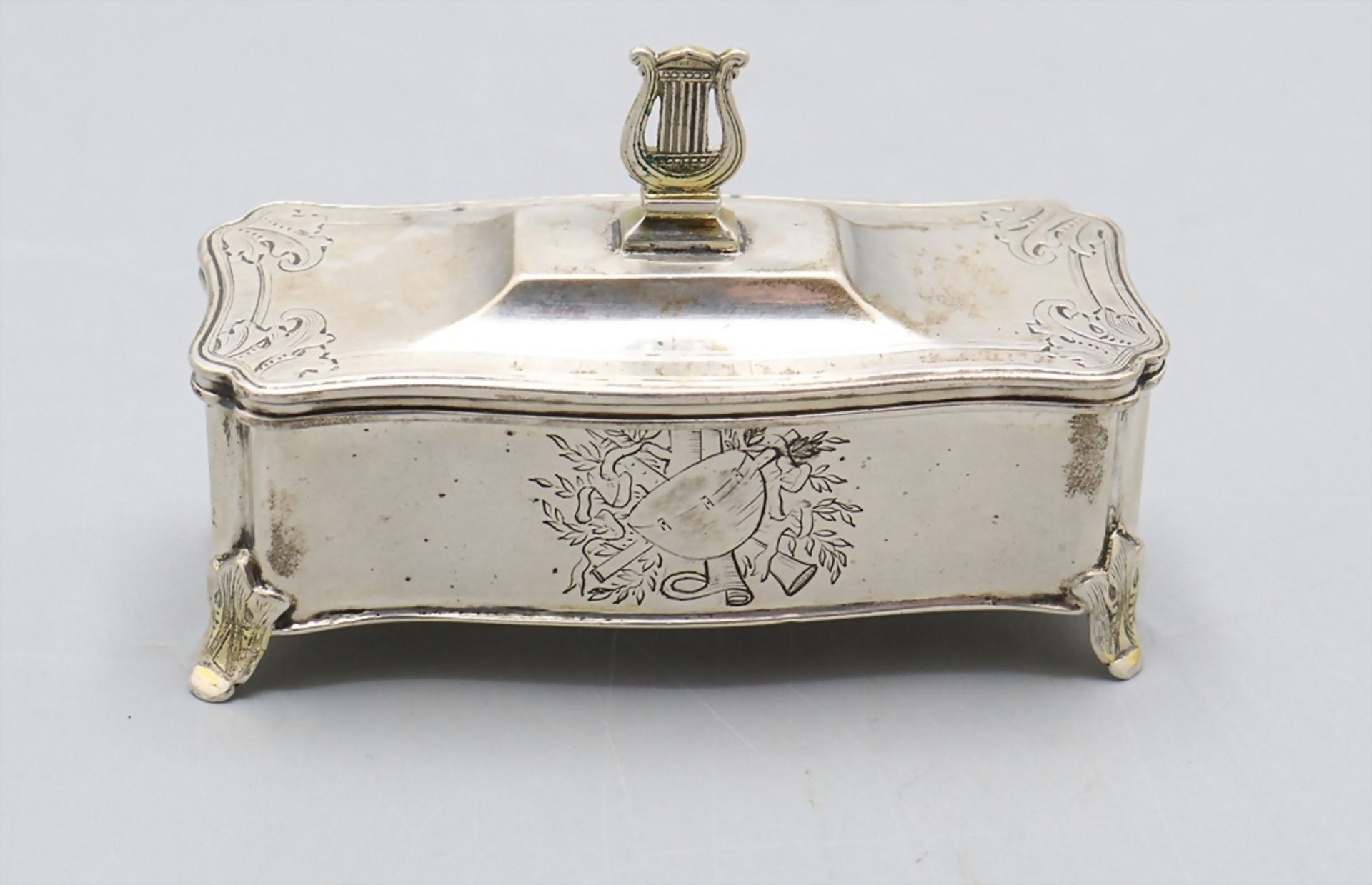 Streichholzetui in Form einer Deckeldose / A silver match box / vesta case, Eduard ... - Image 2 of 9