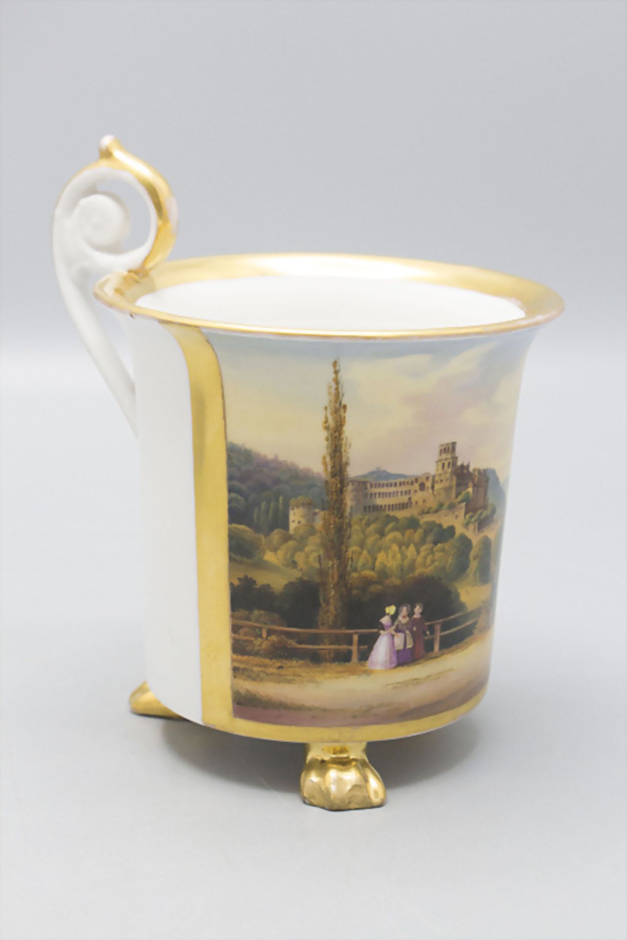 Ansichtentasse mit Untertasse 'Heidelberger Schloss' / A cup and saucer with a view on the ... - Bild 3 aus 7