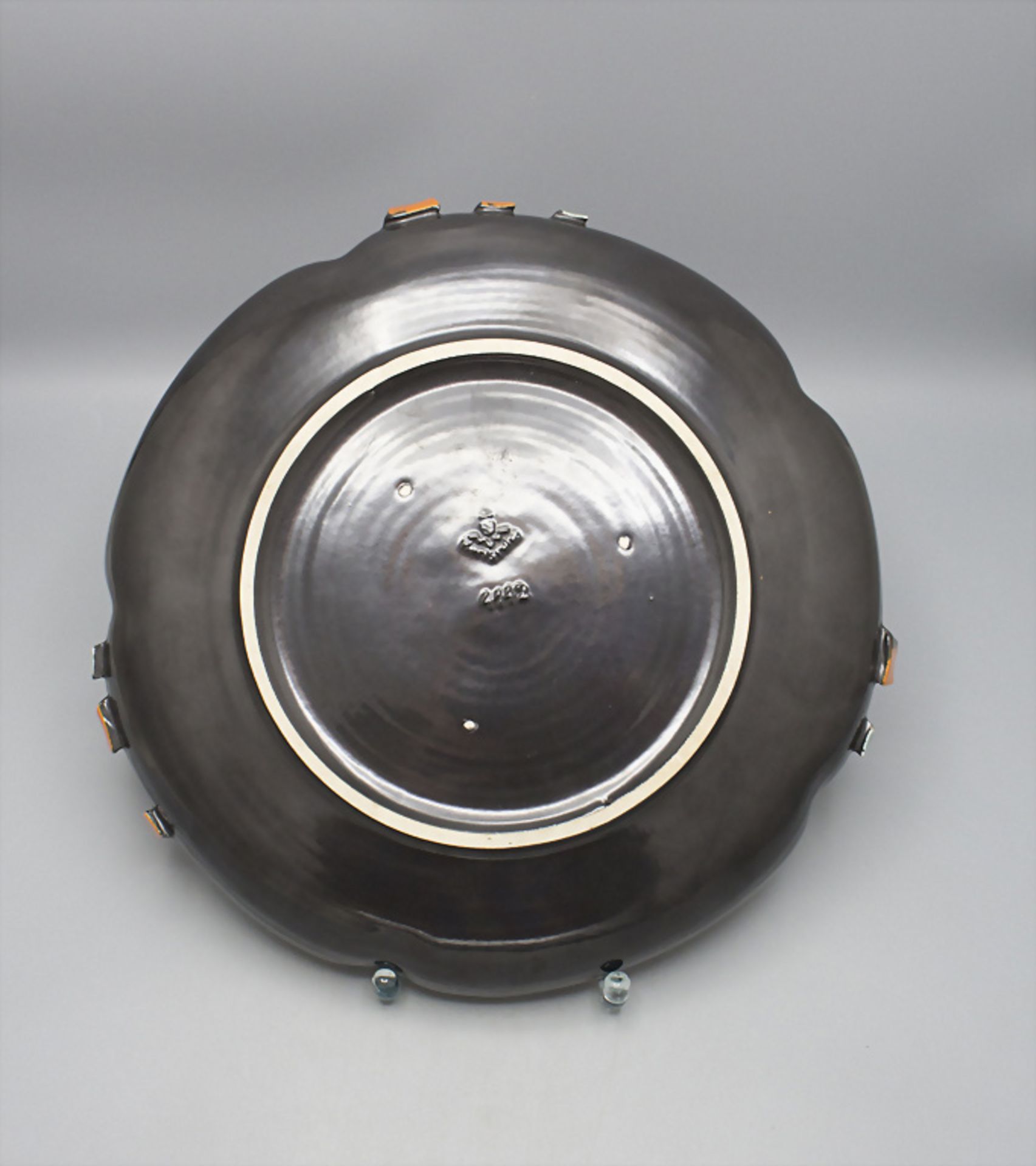 Schale / A bowl, Karlsruher Majolika, 2. Hälfte 20. Jh. - Bild 2 aus 3