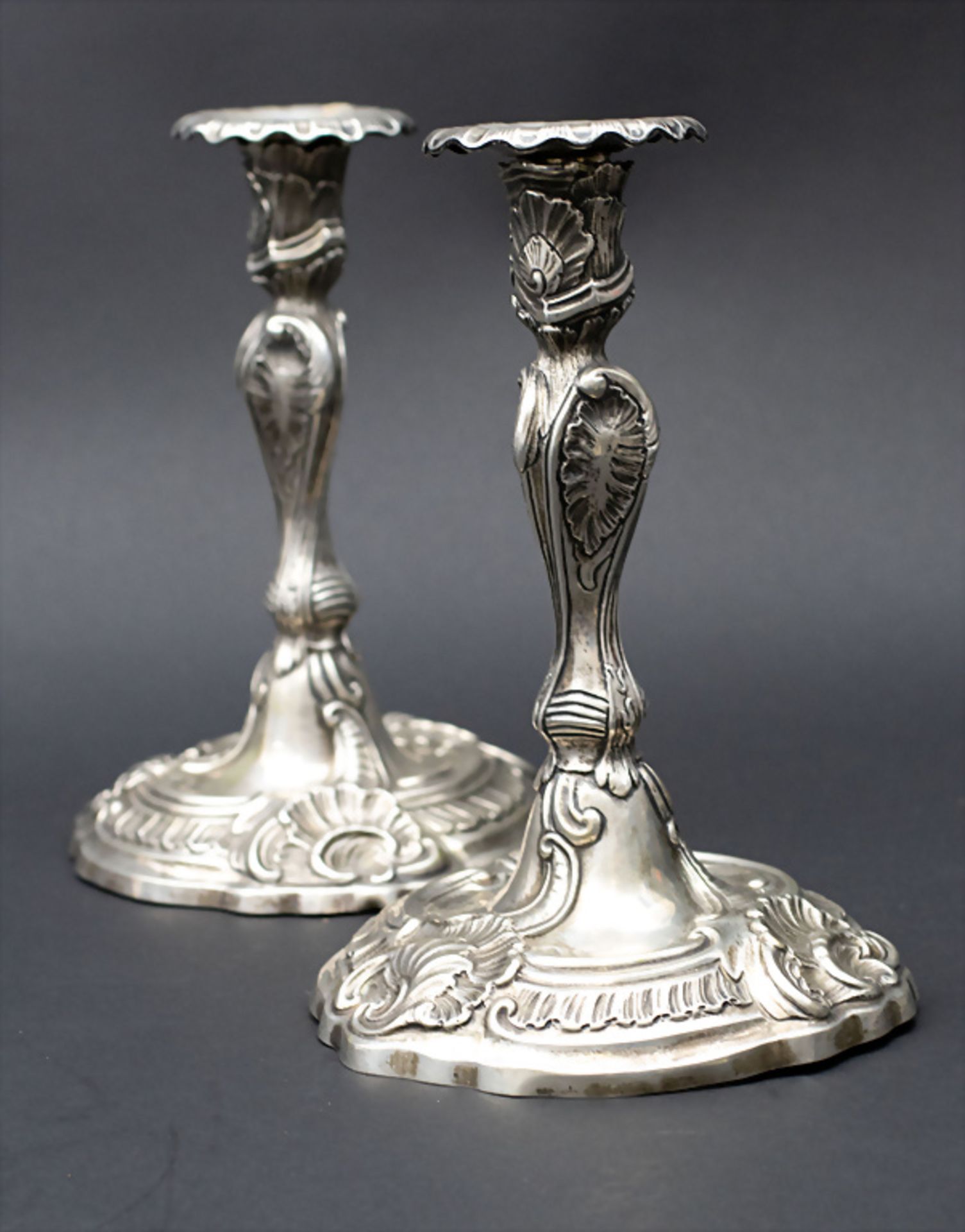 Paar Rokoko Kerzenleuchter / A pair of Rococo silver candlesticks, Johann Wilhelm Dammann, ... - Bild 3 aus 8