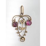 Jugendstil Anhänger mit kleiner Blüte / An Art Nouveau pendant with a small flower, England, ...