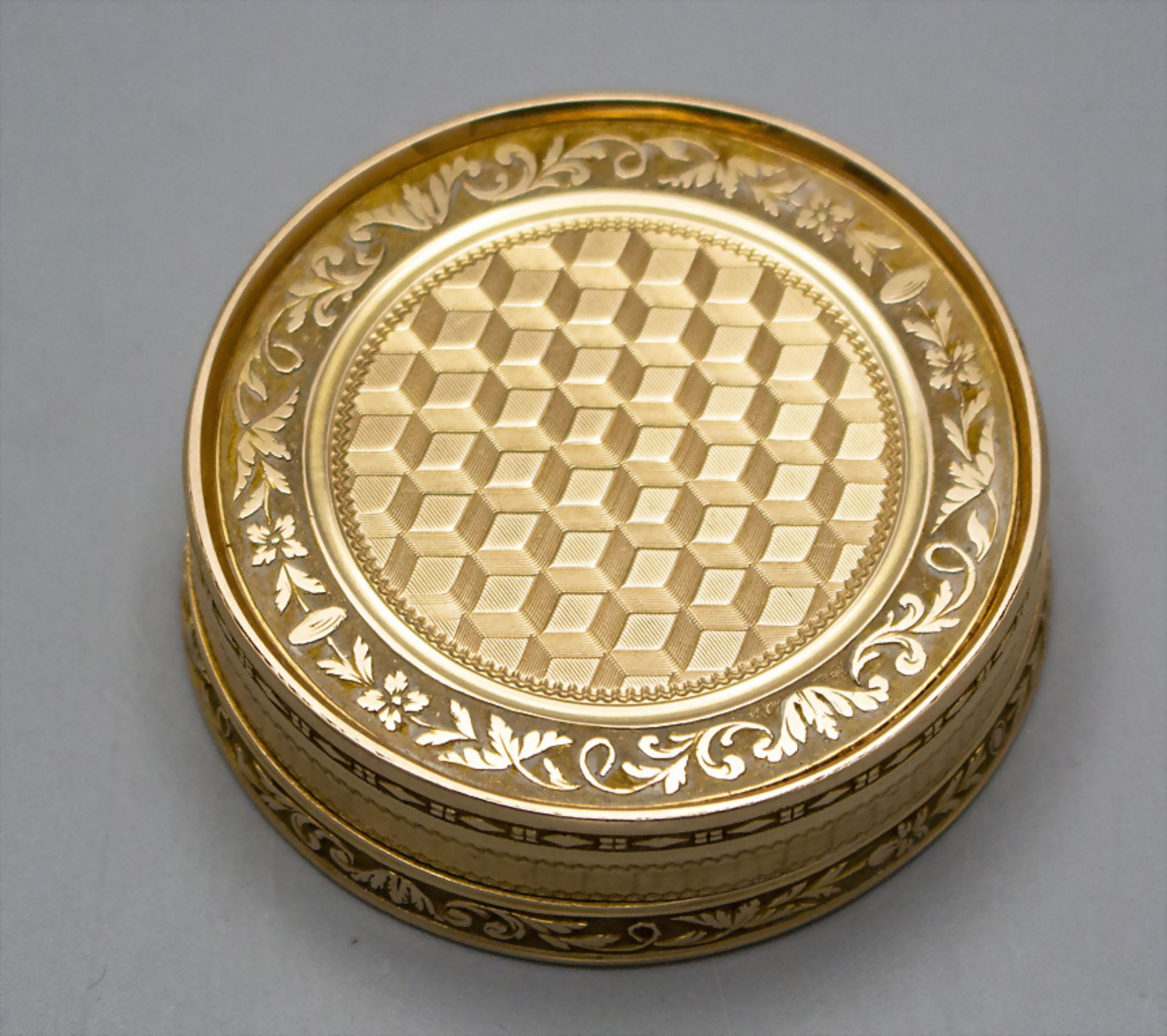 Gold Tabatiere / An 18 ct gold snuff box, Frankreich, um 1800 - Bild 3 aus 7