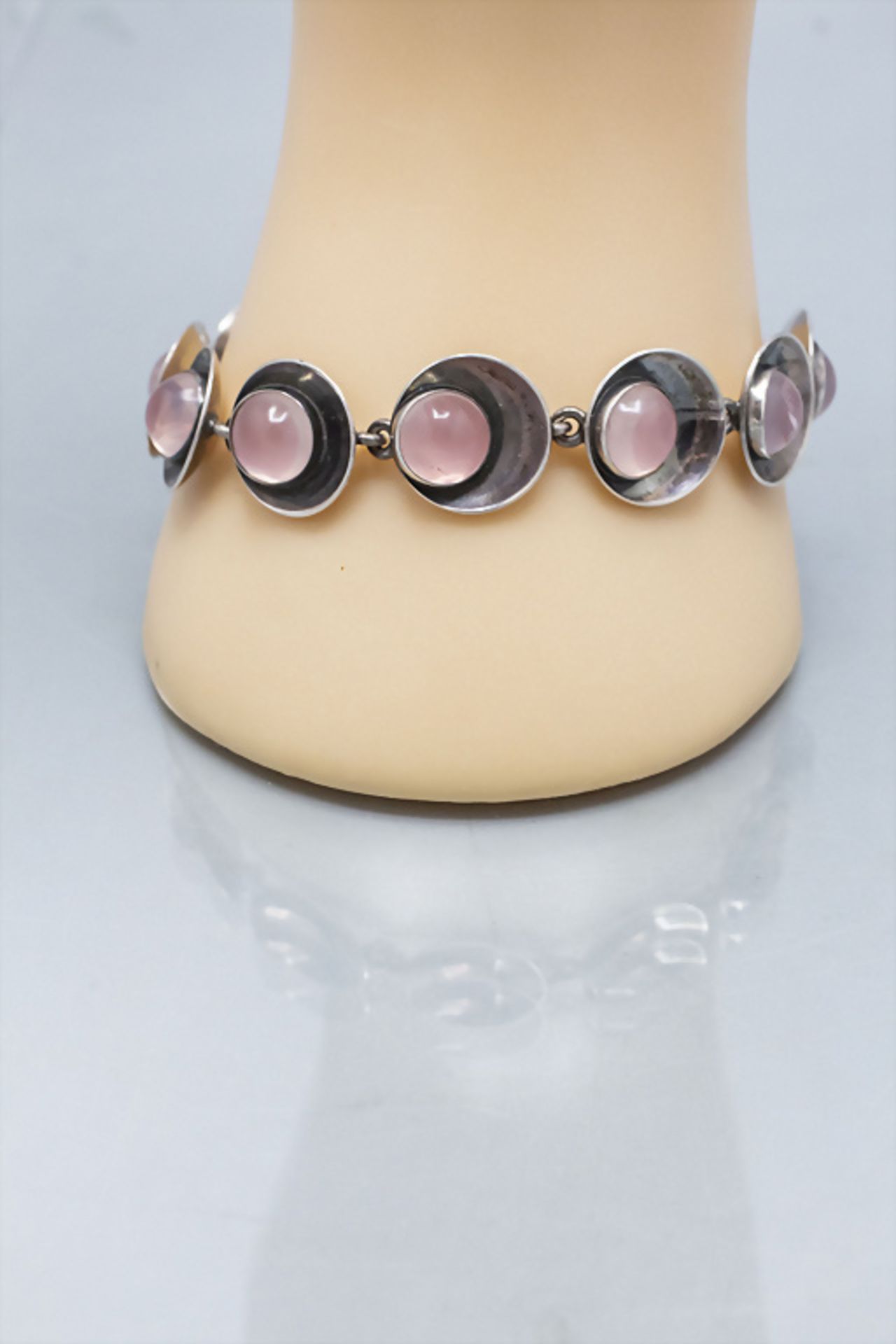 Silber Armband mit Rosenquarz / A silver bracelet with rose quartz, Nils Erik From, Dänemark, ... - Image 4 of 5