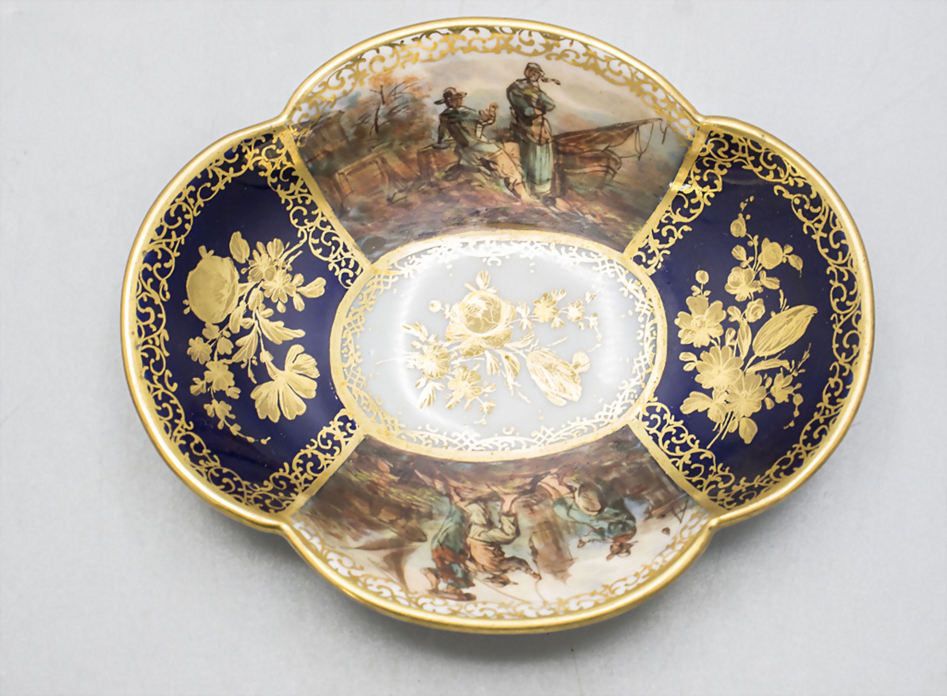 3 Zierschalen mit feinen Uferszenen / 3 decorative dishes finely painted with harbor and shore ... - Image 5 of 7