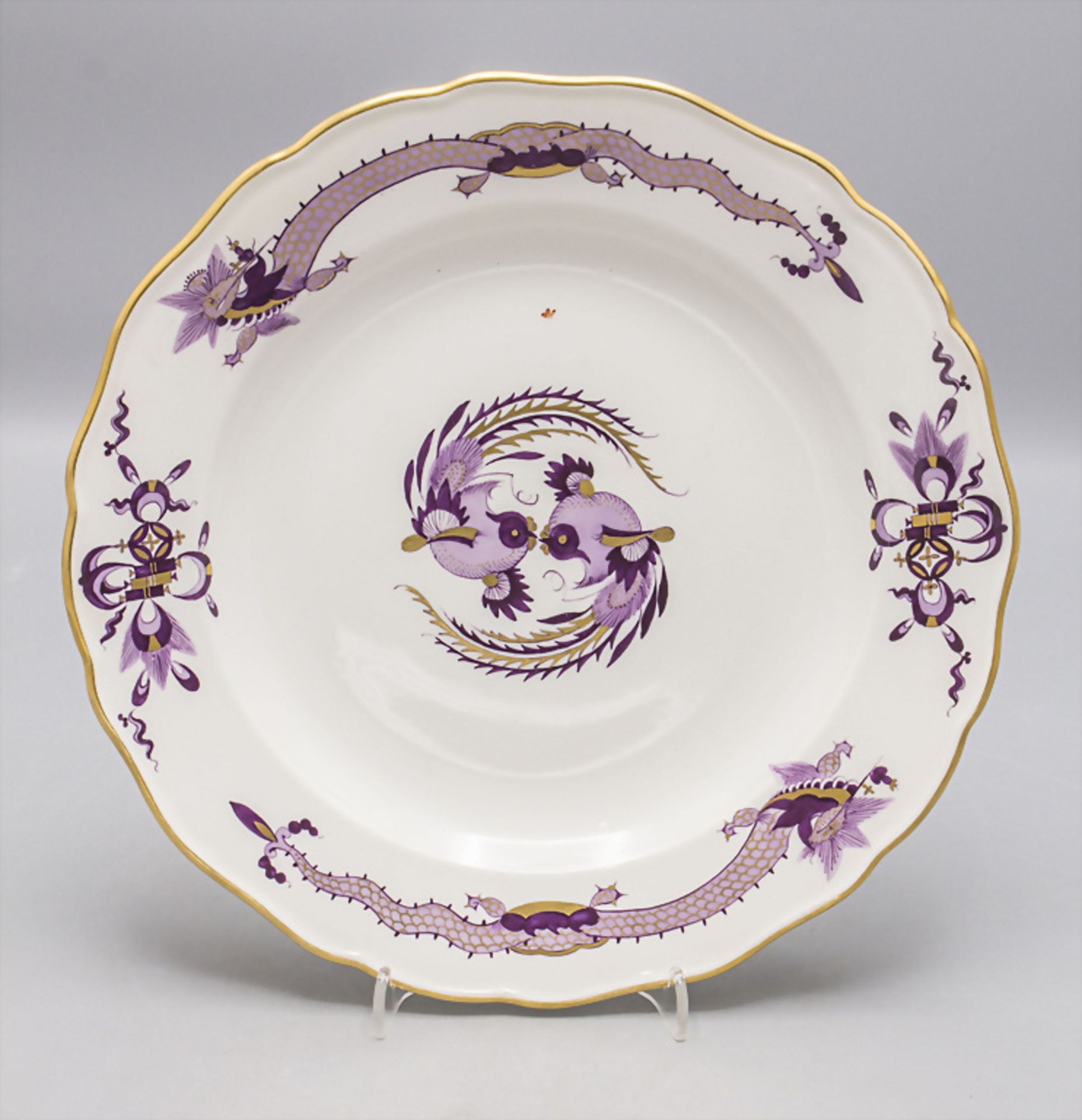 Speiseteller 'Reicher Drache' / A dinner plate with 'Rich Dragon' decoration, Meissen, Ende 19. Jh.