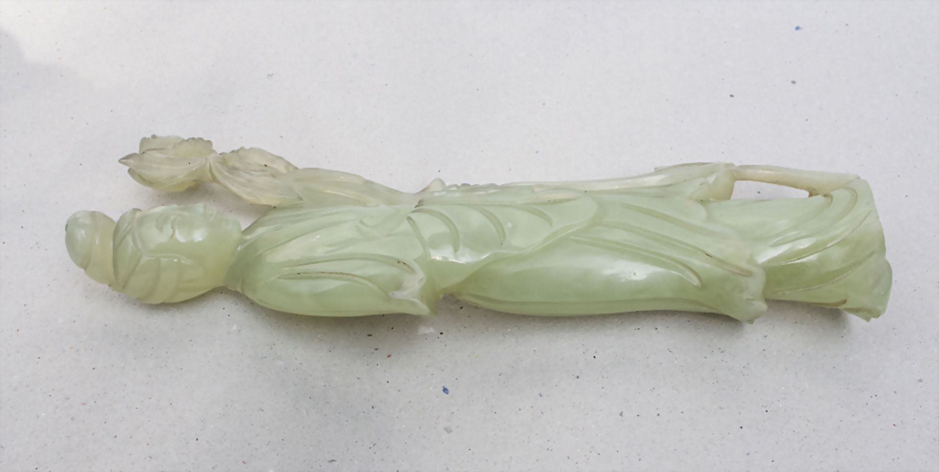 Jadeskulptur / A jade sculpture, Guanyin, China, um 1900 - Bild 9 aus 10