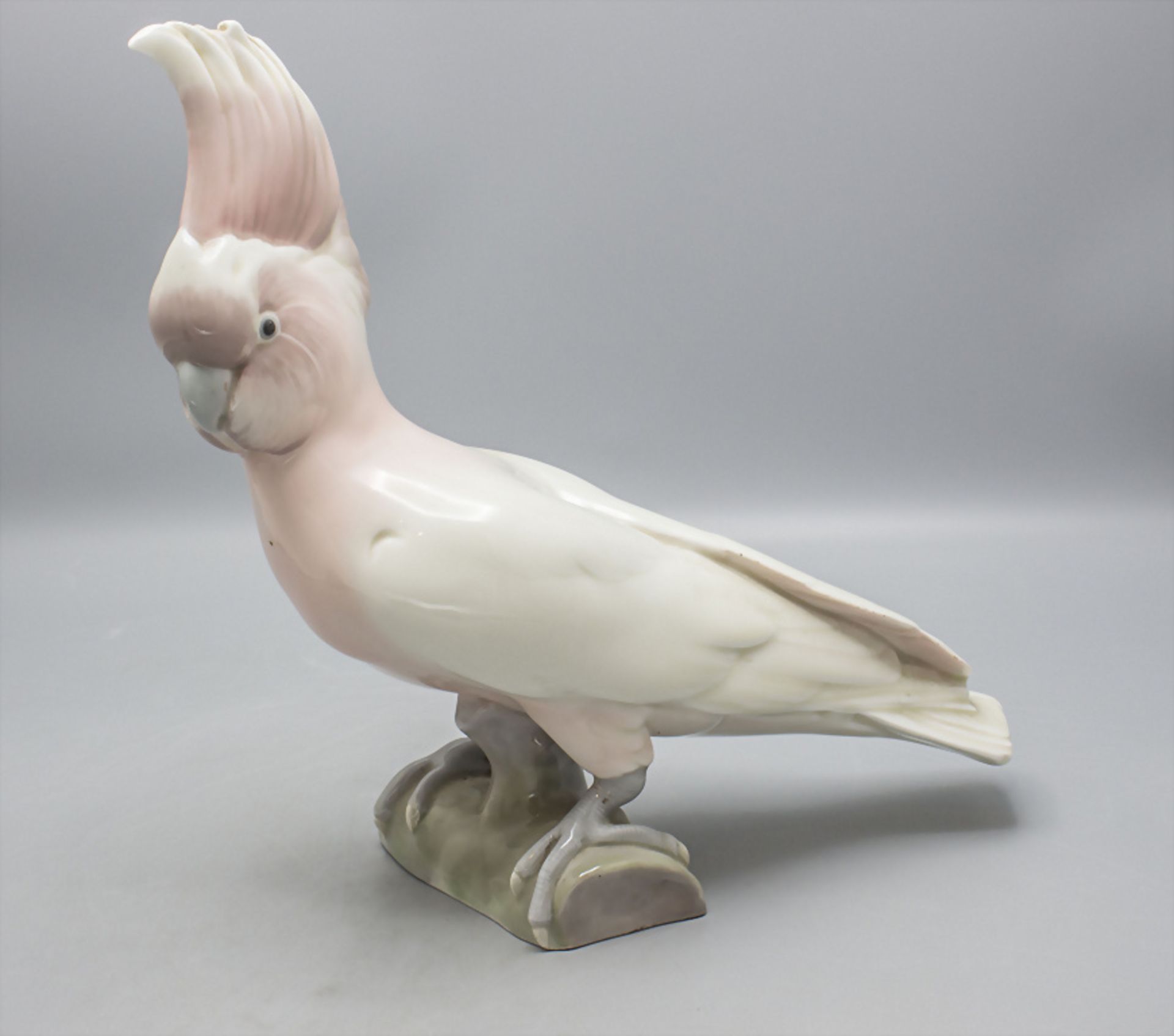 Jugendstil Vogelfigur 'Kakadu' / An Art Nouveau bird figure of a cockatoo, Gebrüder Heubach, ...