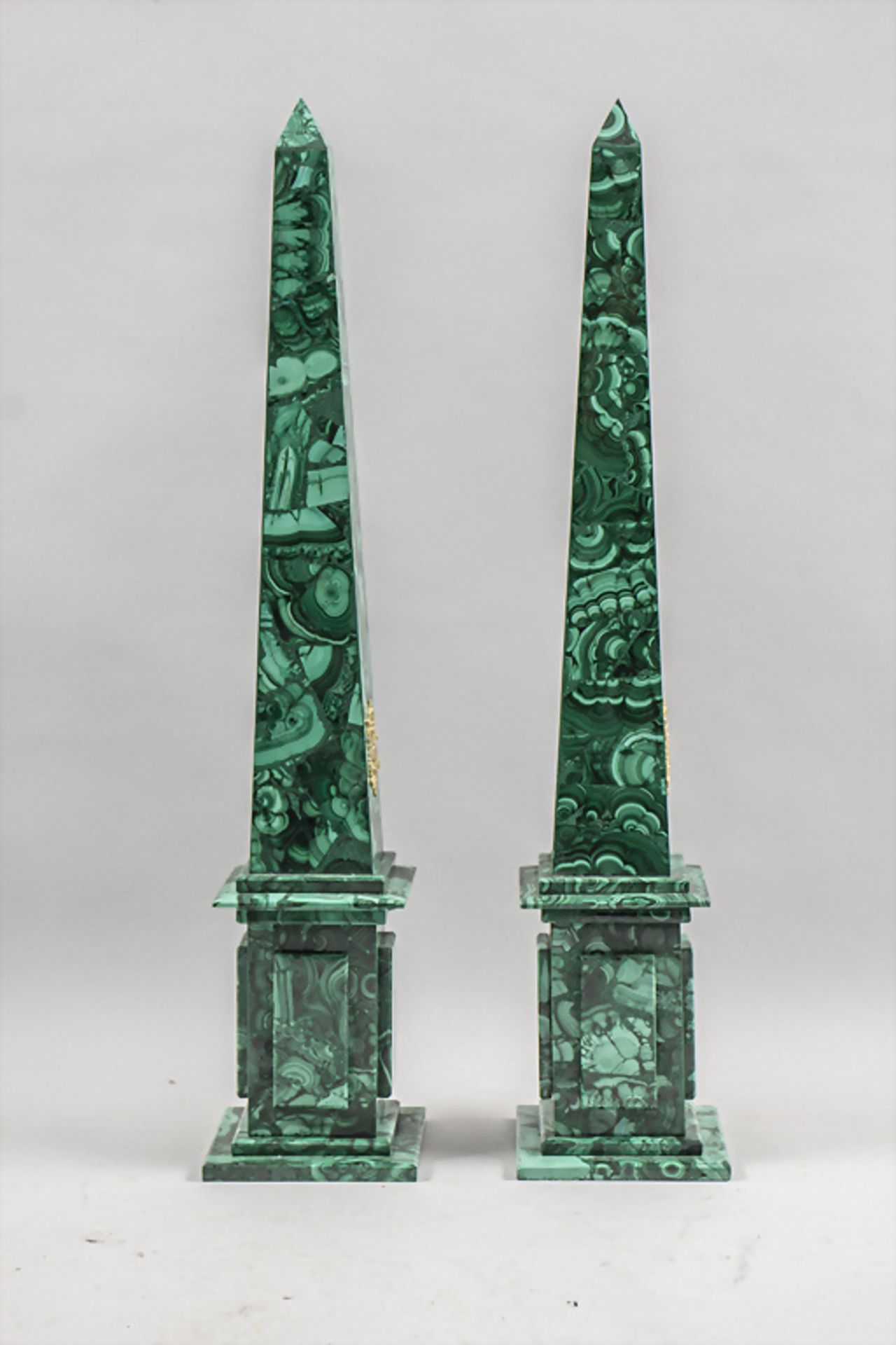 Paar Malachit Obelisken / A pair of malachite obelisks, Russland, 20. Jh. - Image 5 of 7