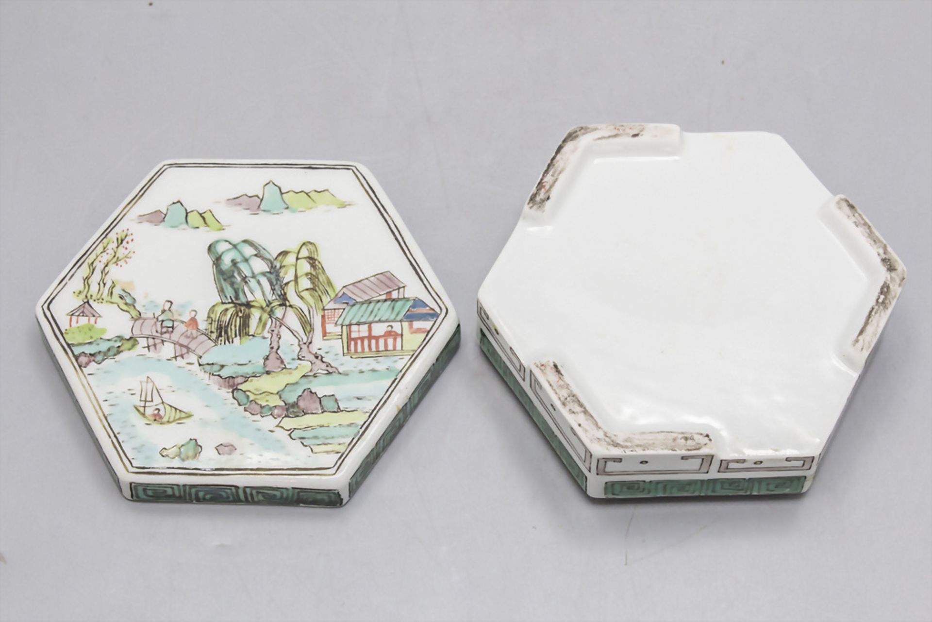 Deckeldose / A lidded porcelain box, China, Qing-Dynastie (1644-1911), 18./19. Jh. - Bild 5 aus 6