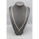 Vierreihiges Süsswasserperlen-Kollier / A four string pearl necklace with 14 ct gold closure