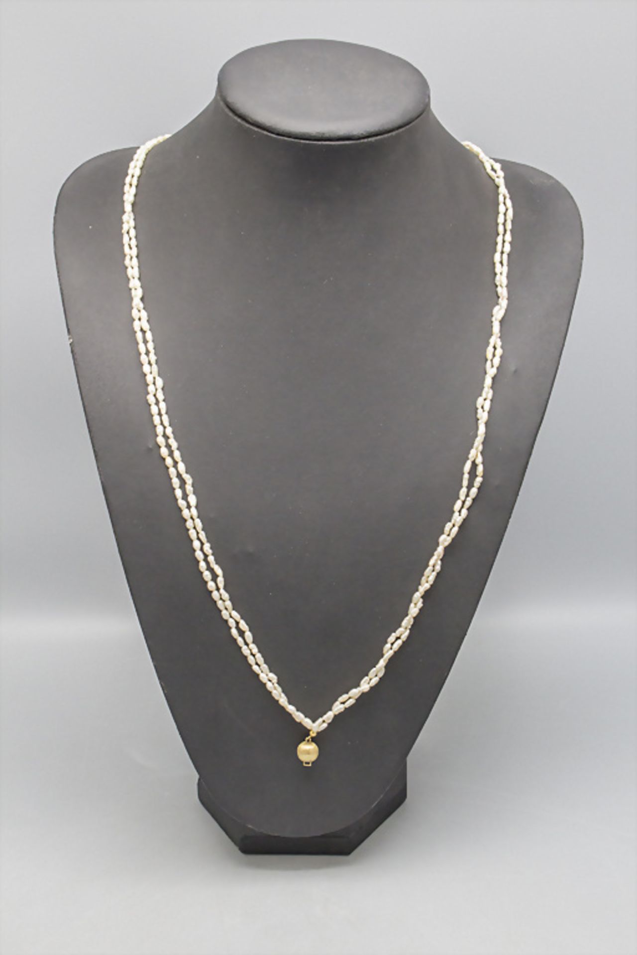 Vierreihiges Süsswasserperlen-Kollier / A four string pearl necklace with 14 ct gold closure