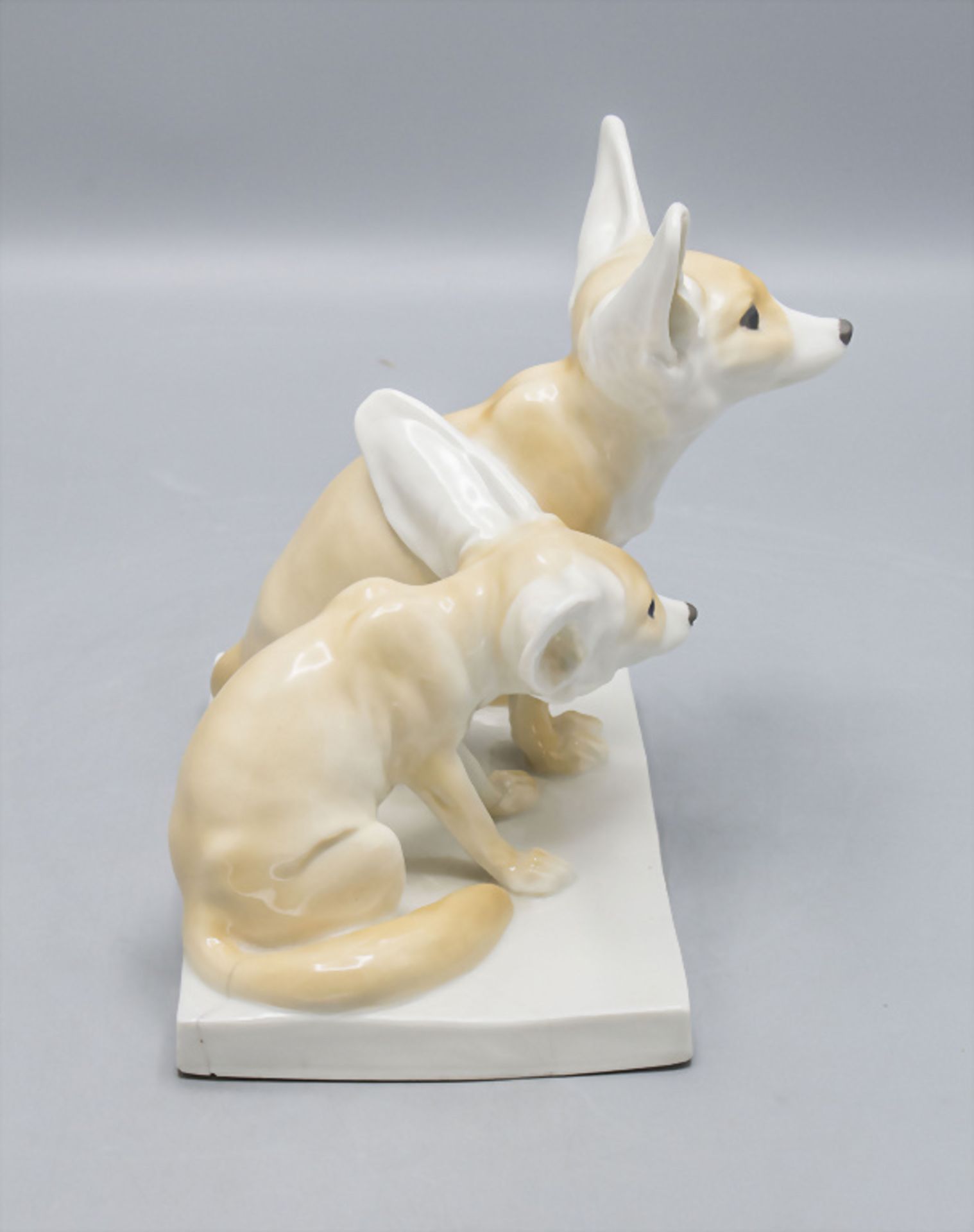 Figurenpaar 'Zwei Wüstenfüchse' / Fenneks / A figural animal group of two desert foxes, Otto ... - Bild 5 aus 6