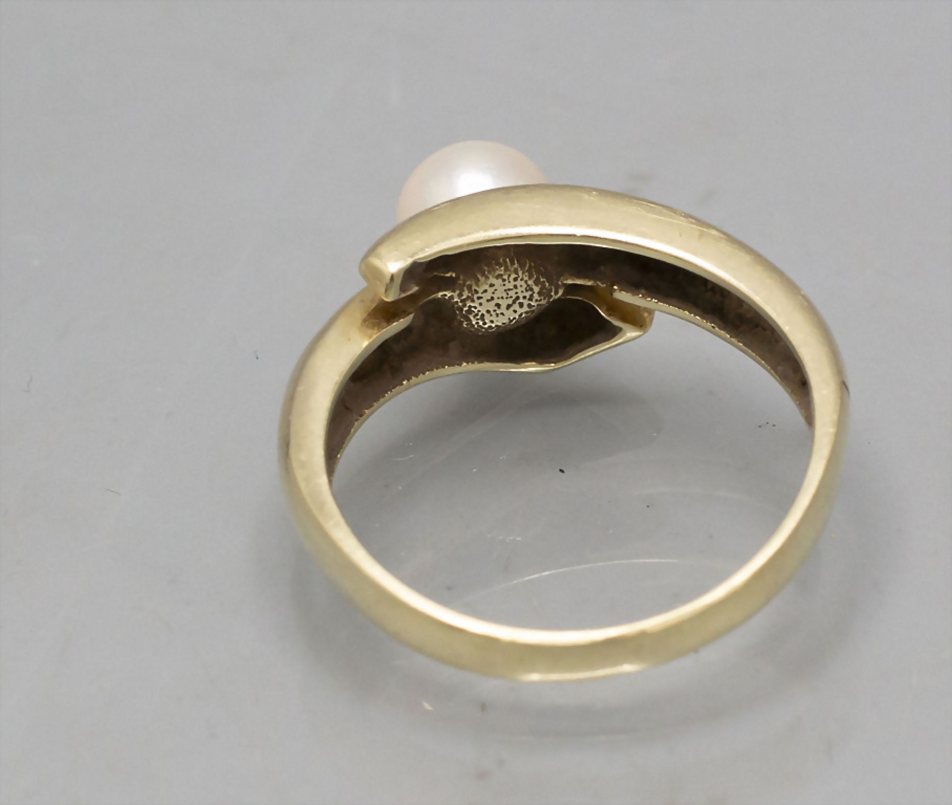 Damenring mit Perle und Diamanten / A ladies 8 ct gold ring with a pearl and diamonds - Bild 2 aus 2