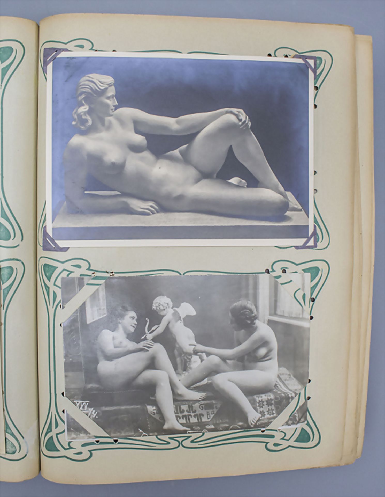Postkartenalbum mit erotischen Postkarten / A postcard album with erotic postcards, ab 1900
