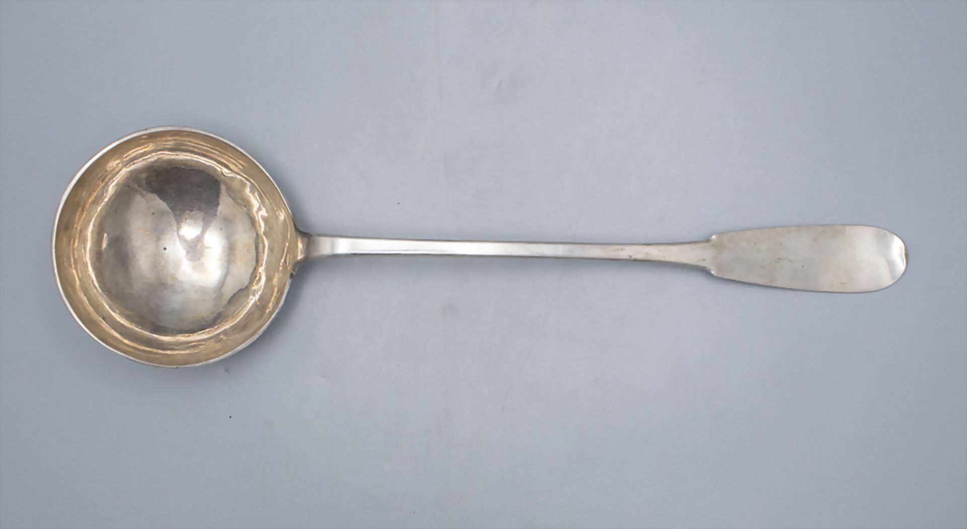 Barock Schöpfkelle / A Baroque silver ladle, St. Omer, 1788