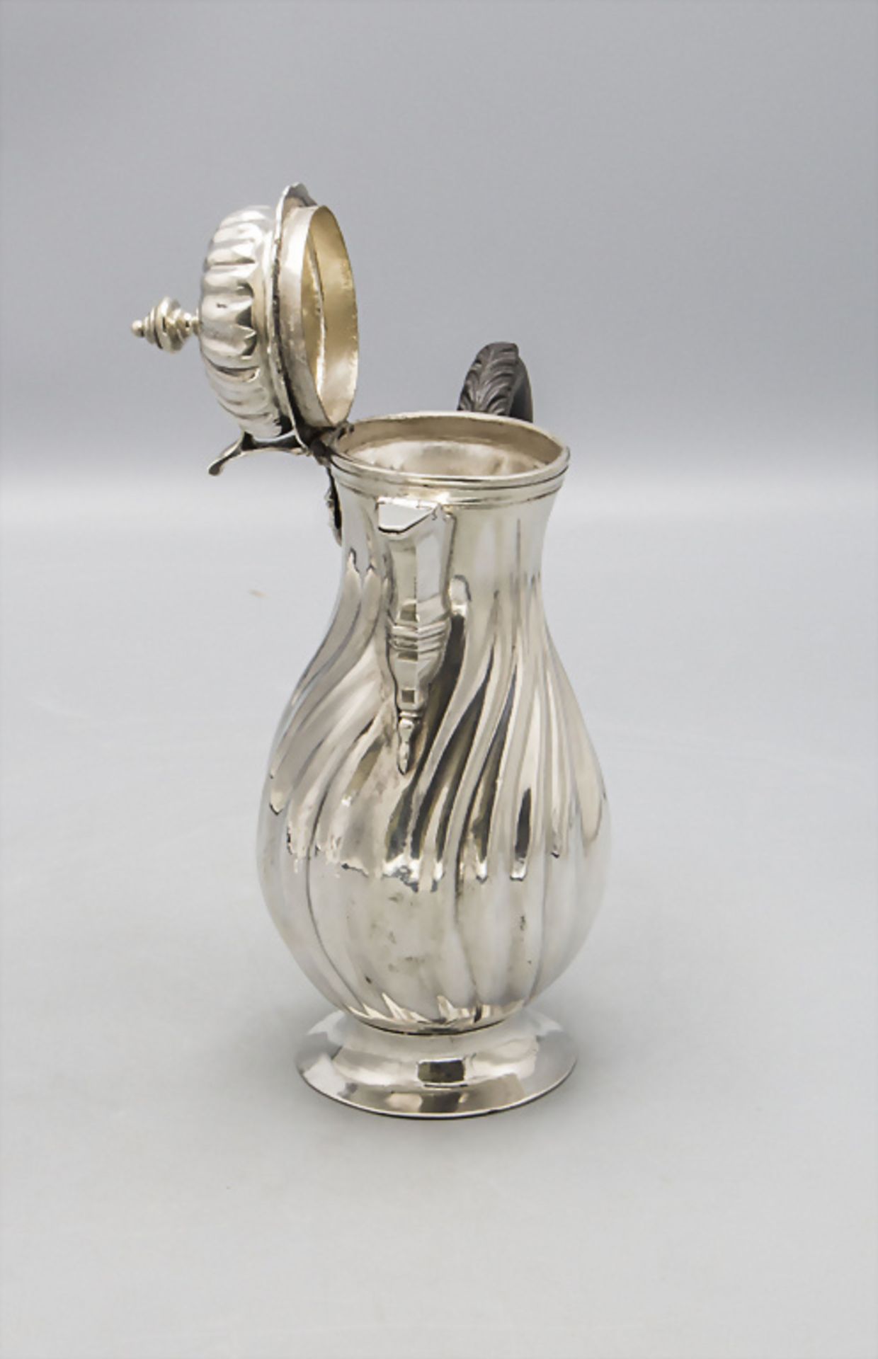 Barock Mokkakanne / Egoist / A Baroque silver mocha pot, Johann Georg Klosse, Augsburg, 1759-1761 - Bild 2 aus 5