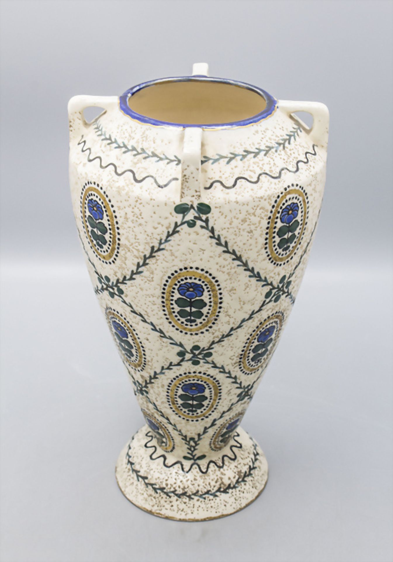 Jugendstil Vase / An Art Nouveau vase, Ernst Wahliss, Wien/Turn-Teplitz, um 1910 - Bild 2 aus 3