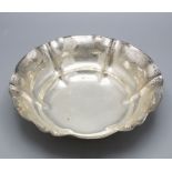 Obstschale / A silver fruit bowl, Hugo Böhm, Schwäbisch Gmünd, um 1910