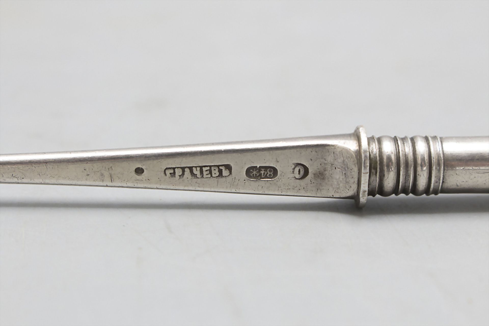 Gurkengabel / A silver cucumber fork, Gebr. Grachev, St. Petersburg, um 1900 - Bild 5 aus 5