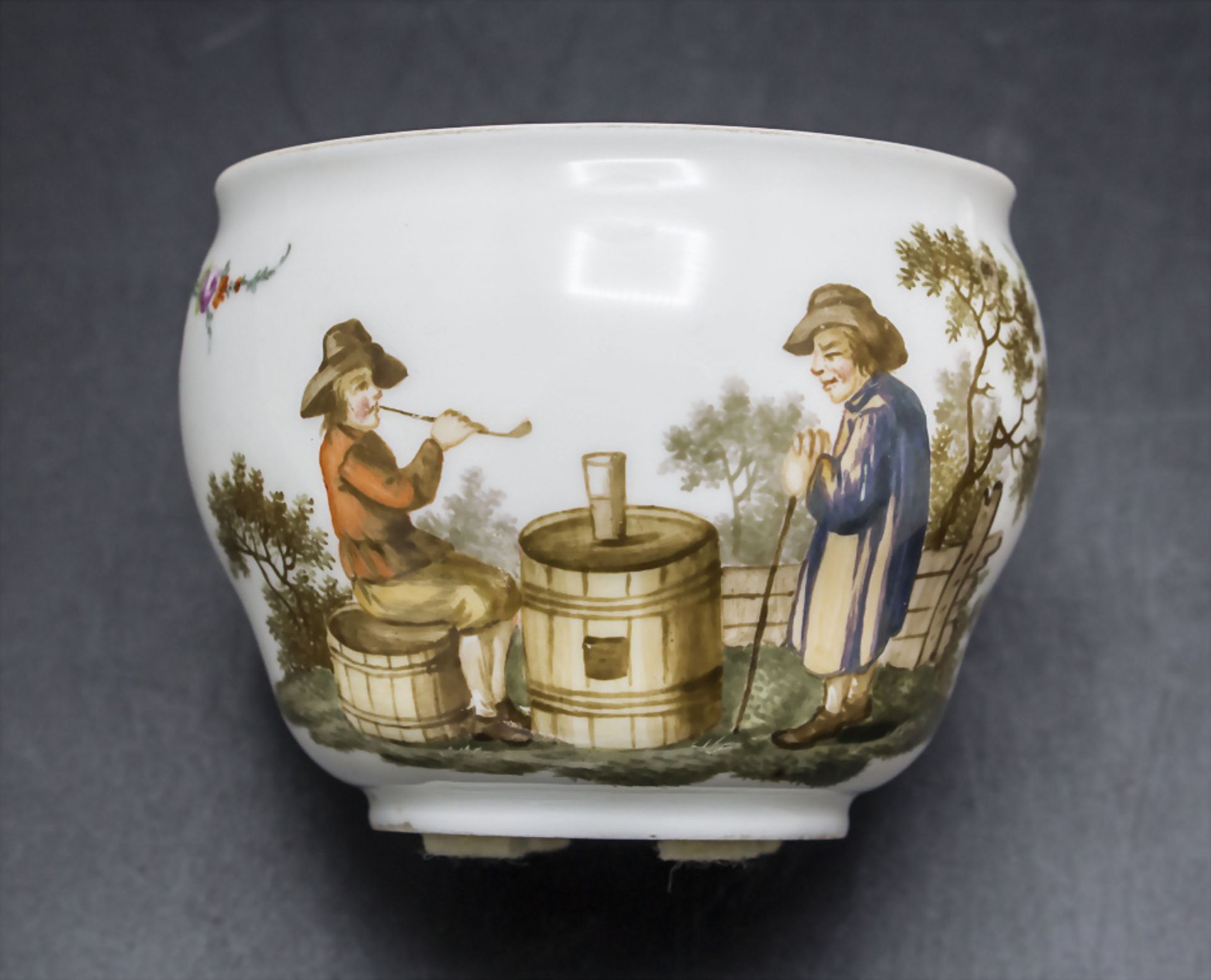 Deckeldose mit bäuerlichen Szenen / A lidded bowl with peasant scenes, Marcolini Periode, ... - Bild 6 aus 6