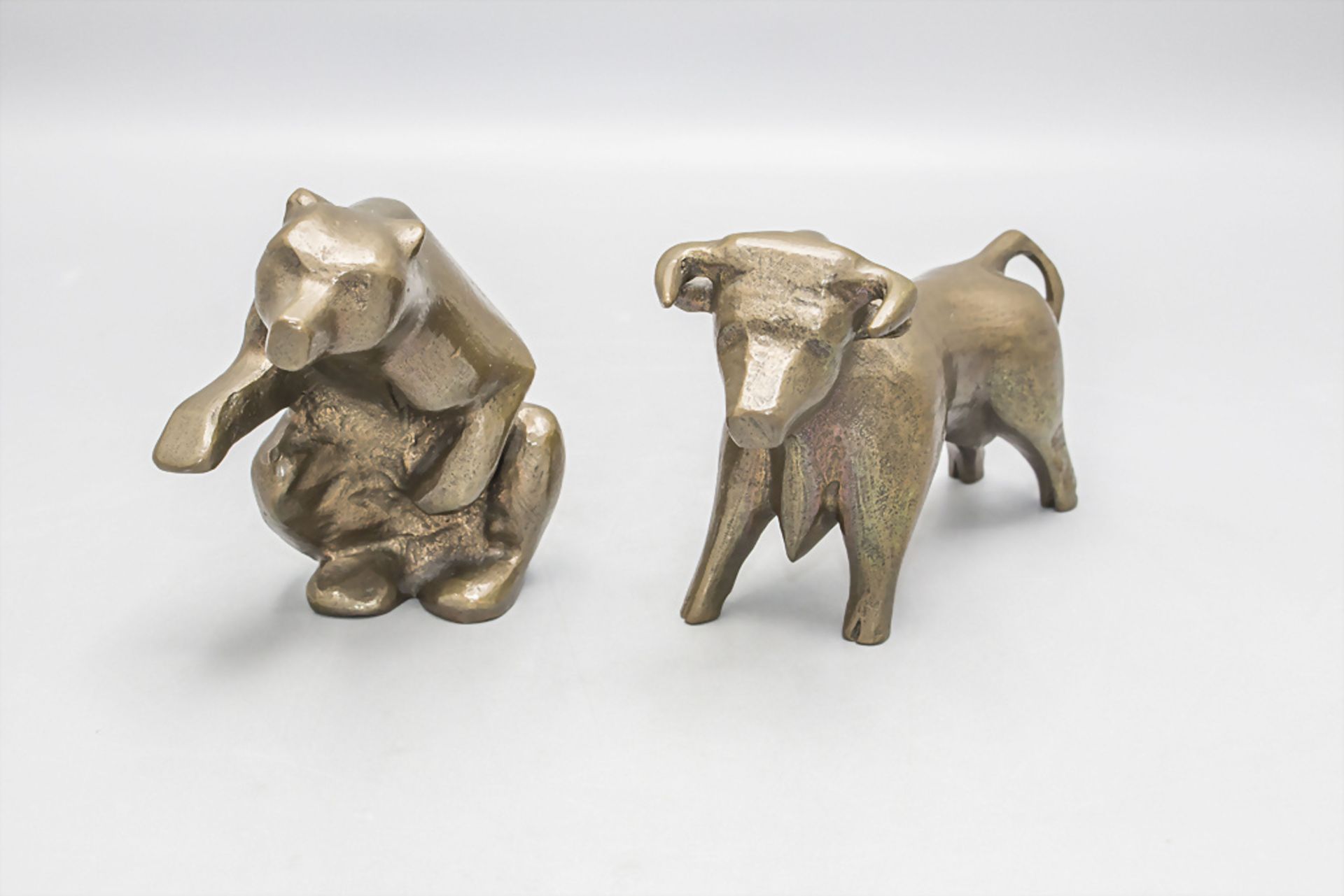 Wolfgang LAMCHÉ (*1947 in Hamm/ Westfalen), 'Bulle und Bär' / A bronze 'Bull and bear', 2000 - Image 3 of 9