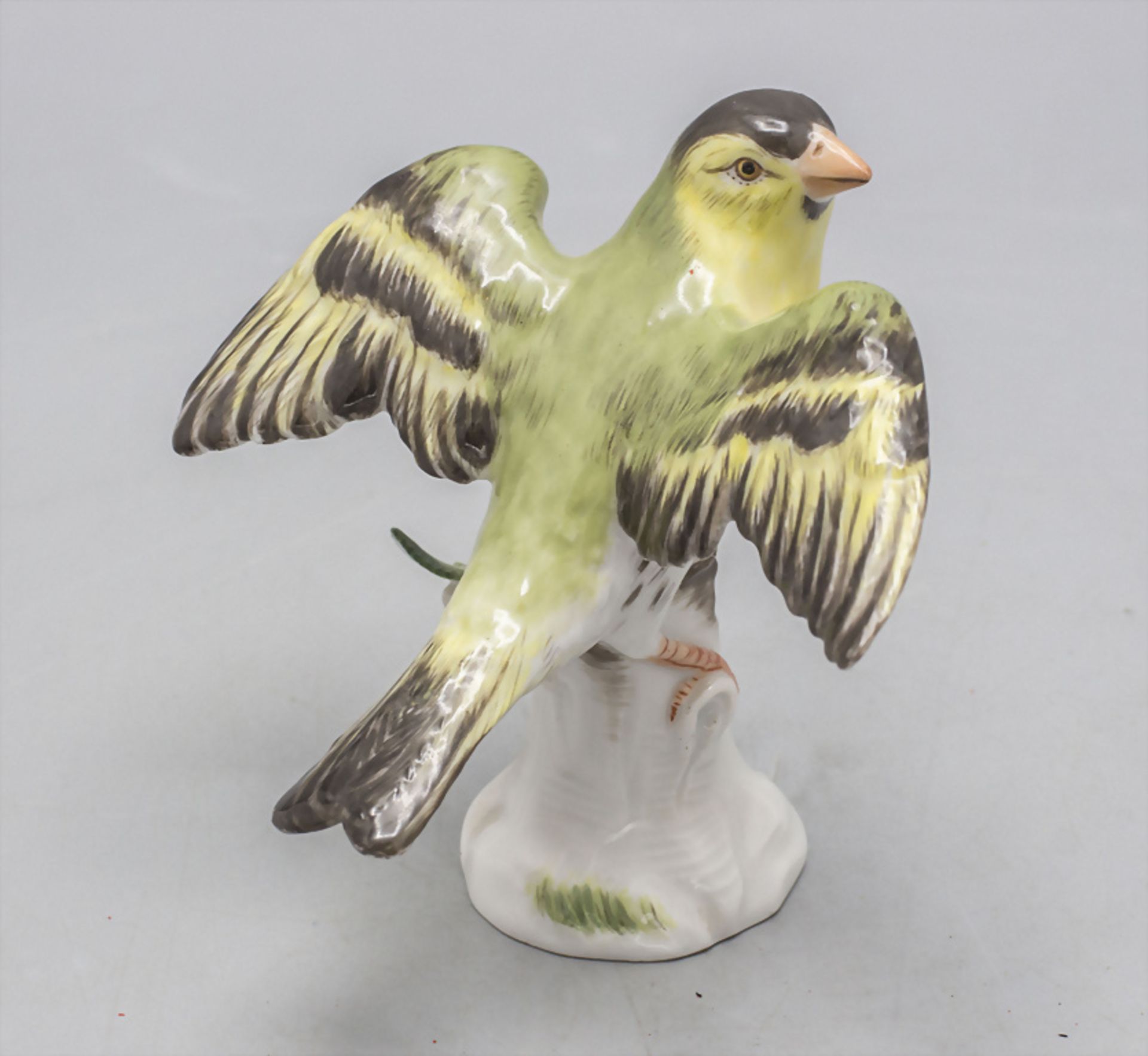 Vogelfigur 'Zeisig' / A bird figure of a siskin, Meissen, 2. Hälfte 20. Jh.